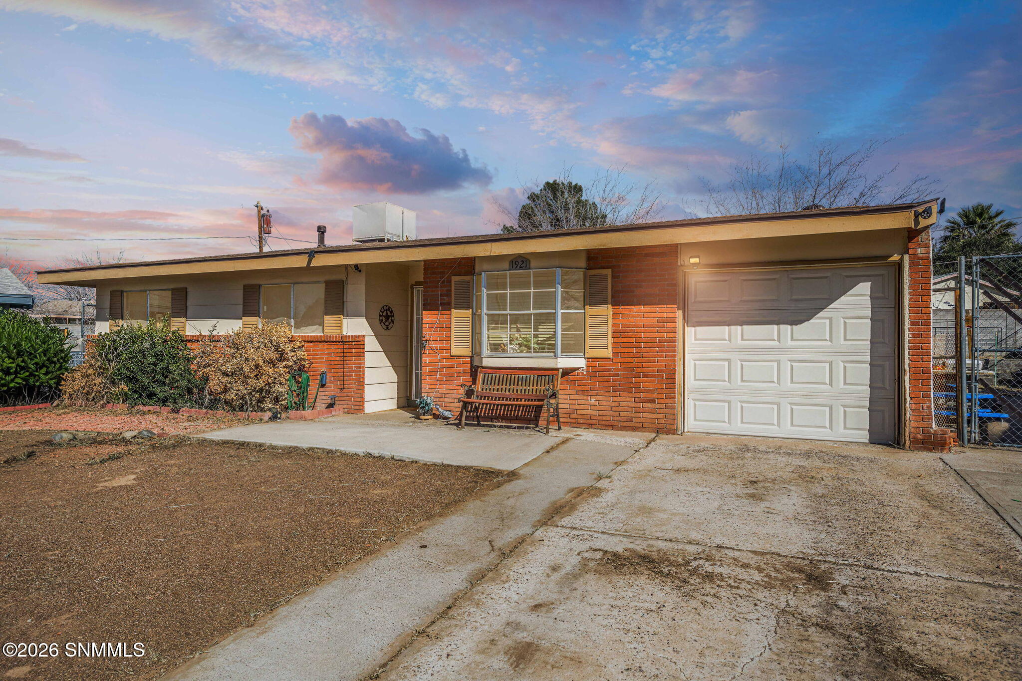 40-web-or-mls-Snappin Homes (Louise1921)