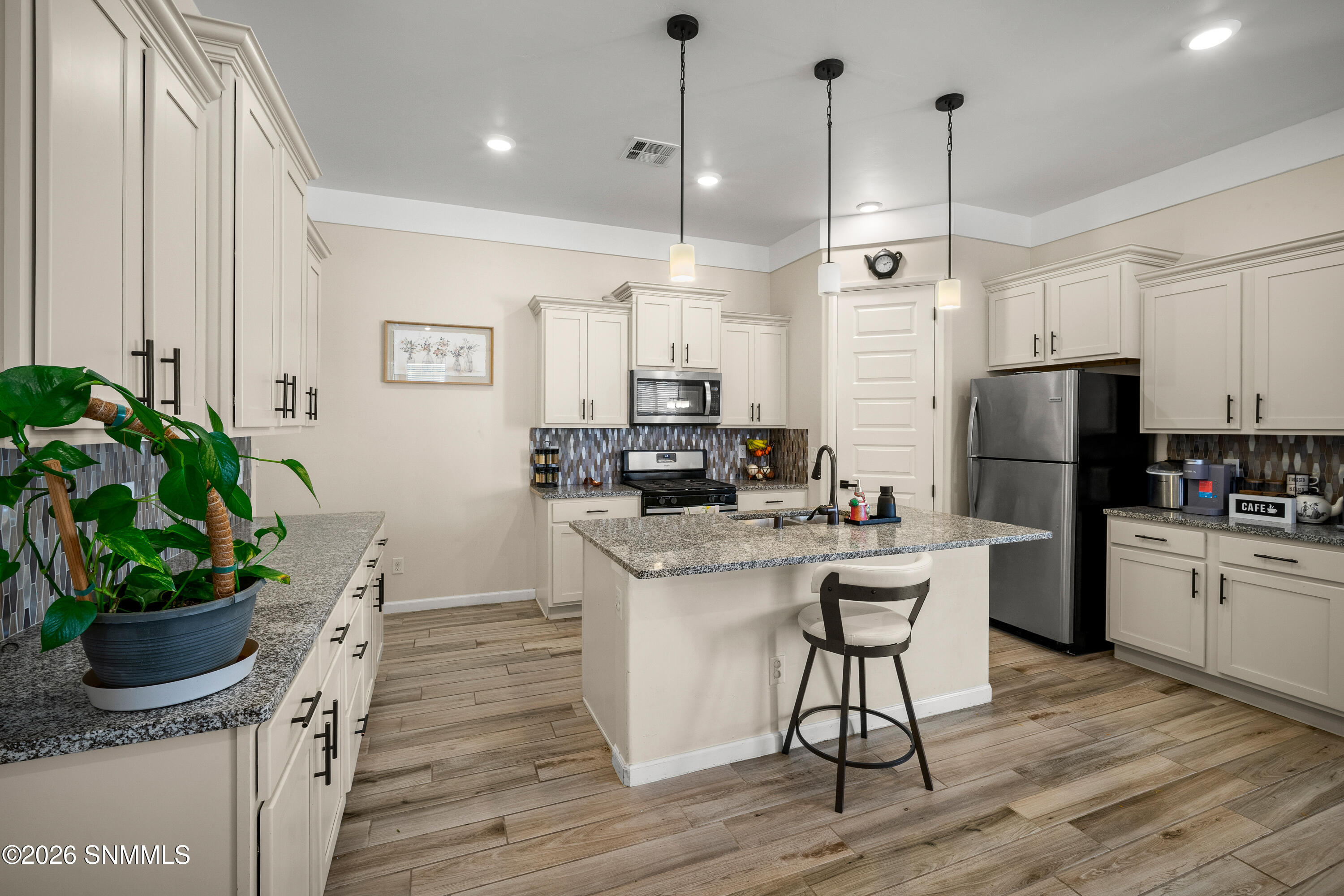 1951-Calle-de-Fuerte-MLS-Camera-Guy-14