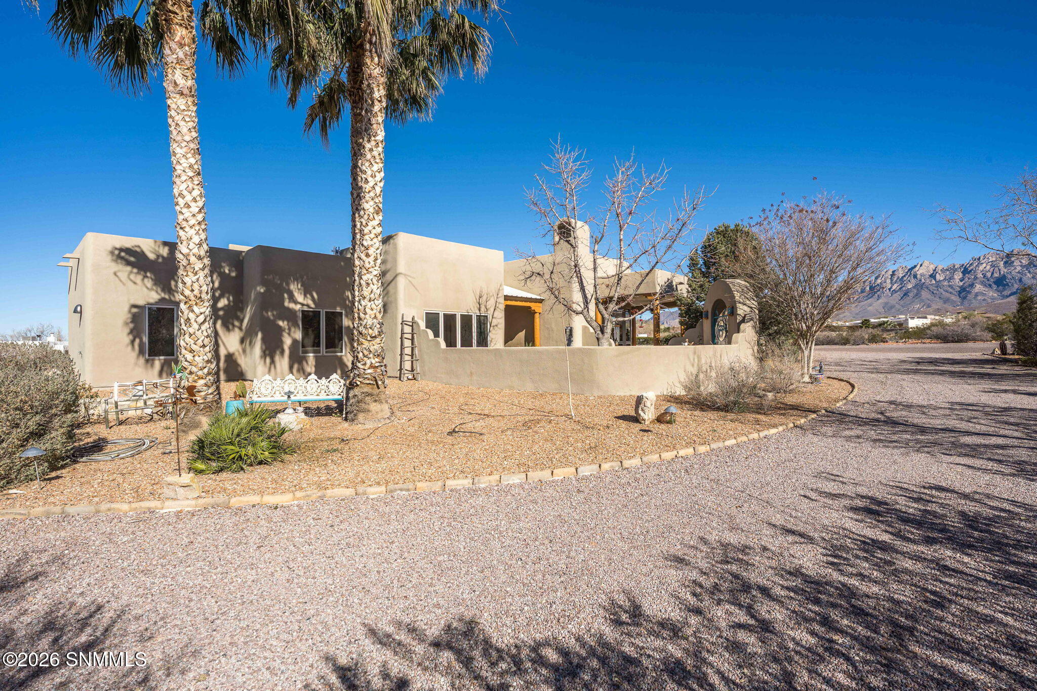 7-web-or-mls-Snappin Homes (DesertBroom4