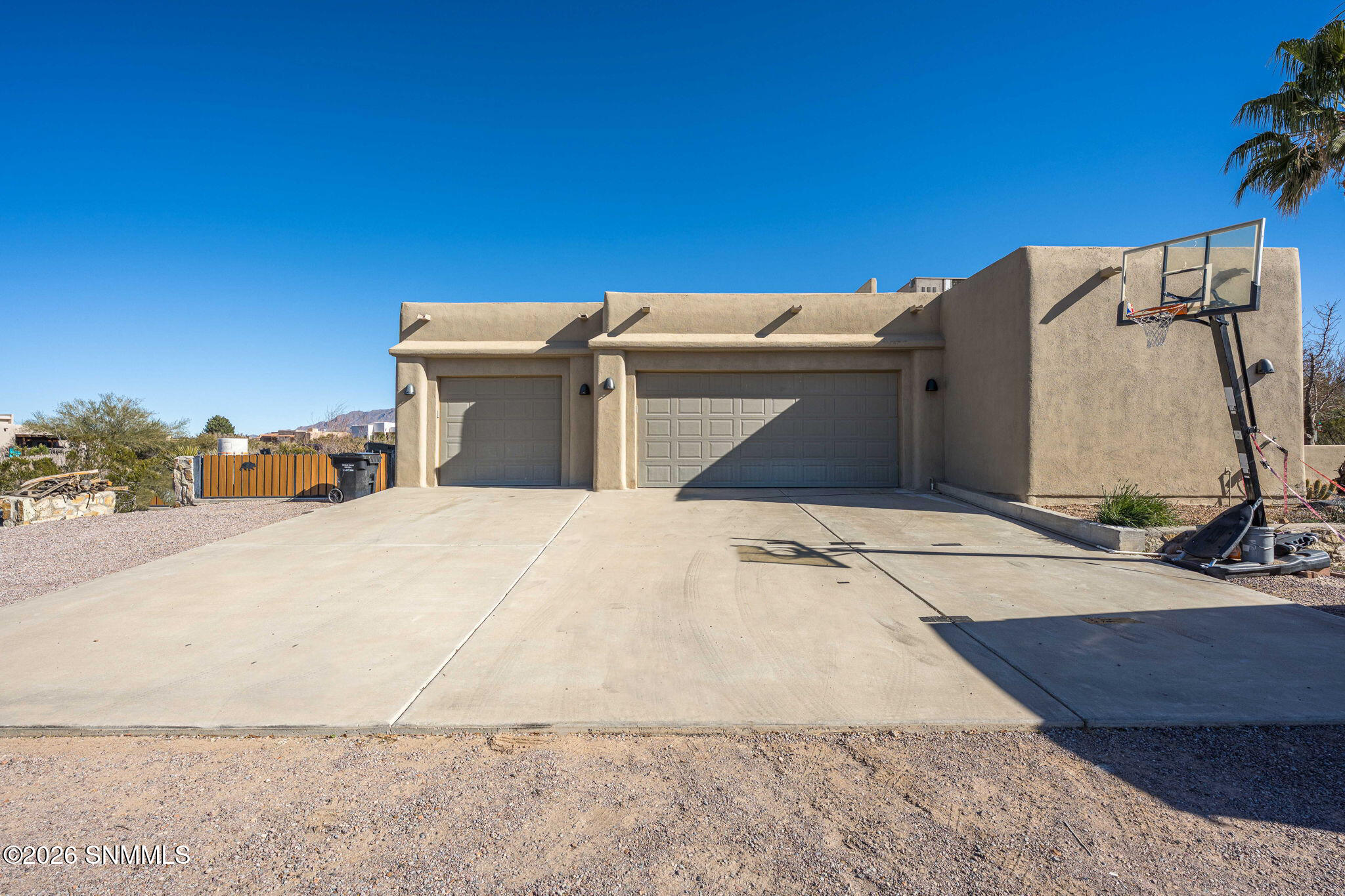 63-web-or-mls-Snappin Homes (DesertBroom