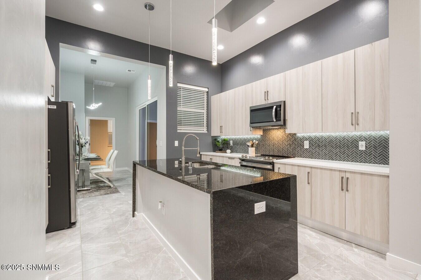 6 - 4359 Capistrano Ave, Unit B