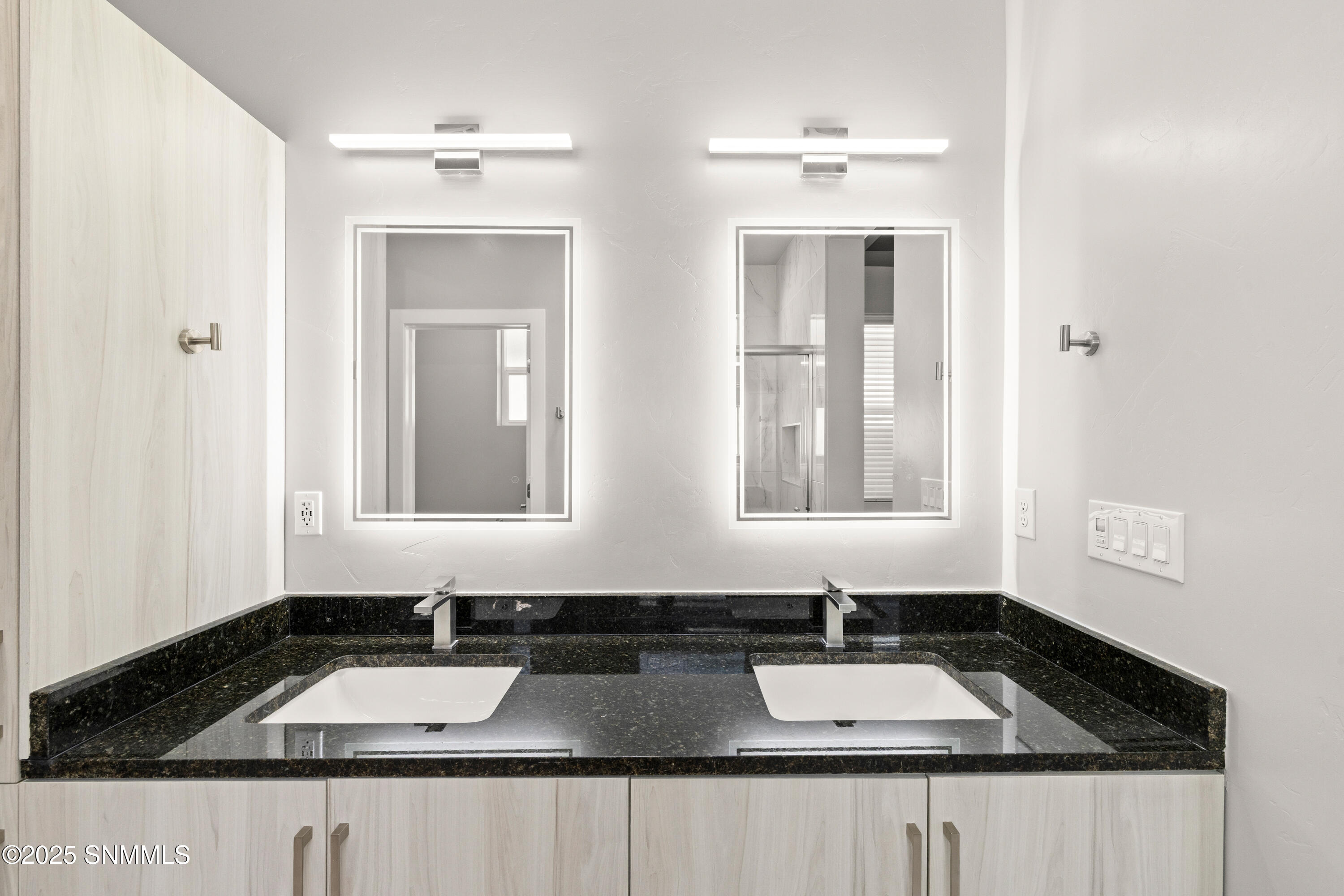 17 - 4359 Capistrano Ave, Unit C