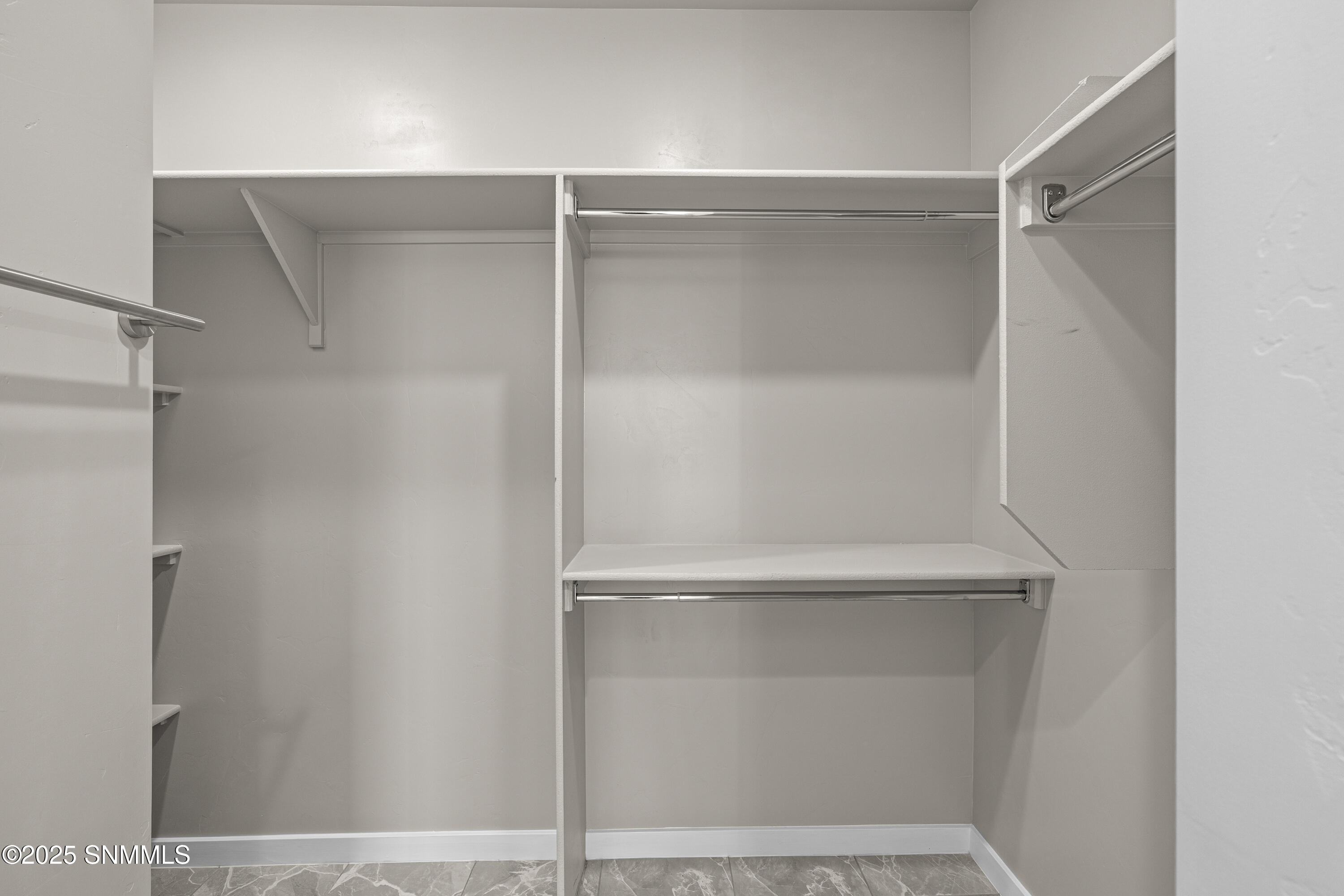 19 - 4359 Capistrano Ave, Unit C