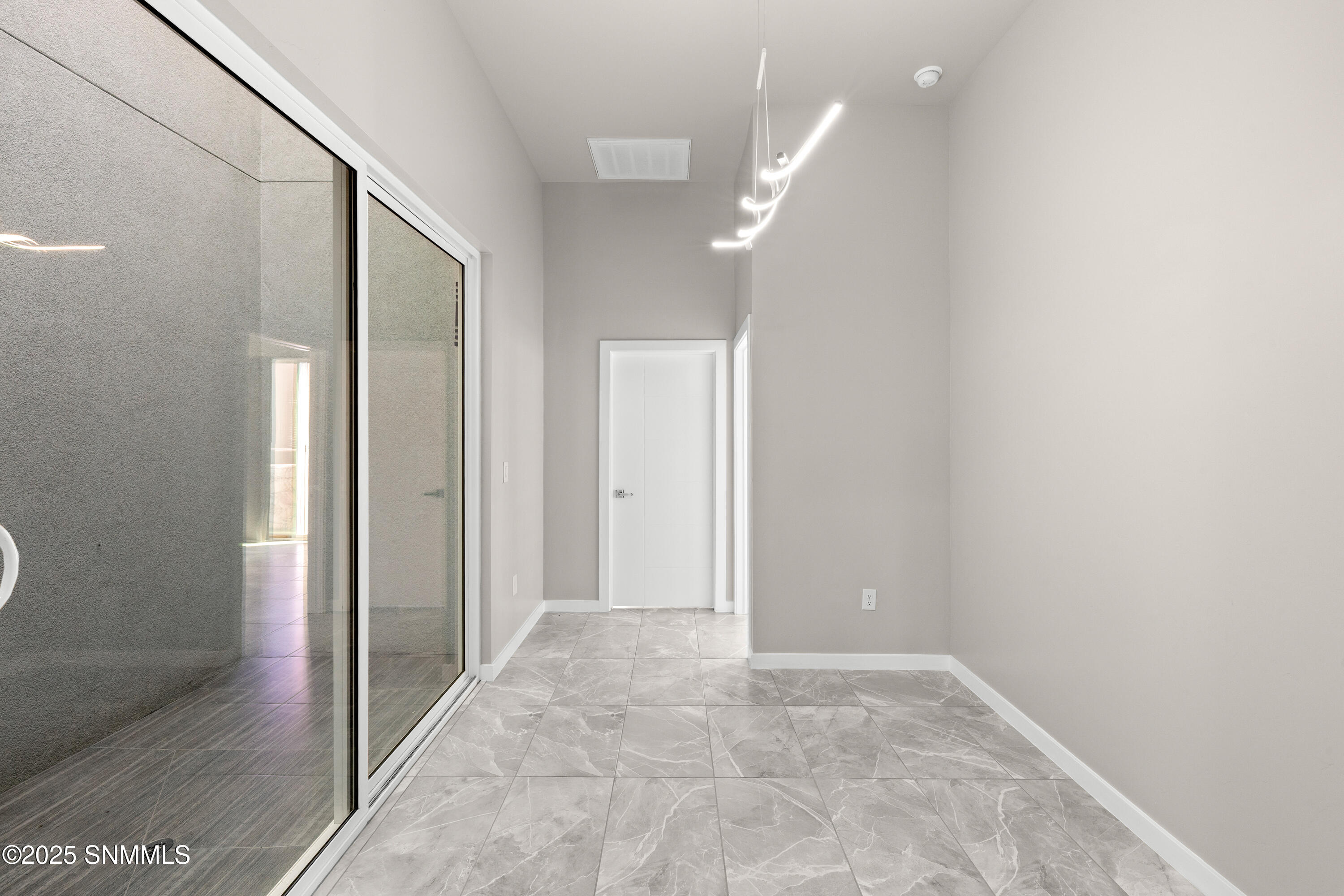 10 - 4359 Capistrano Ave, Unit D