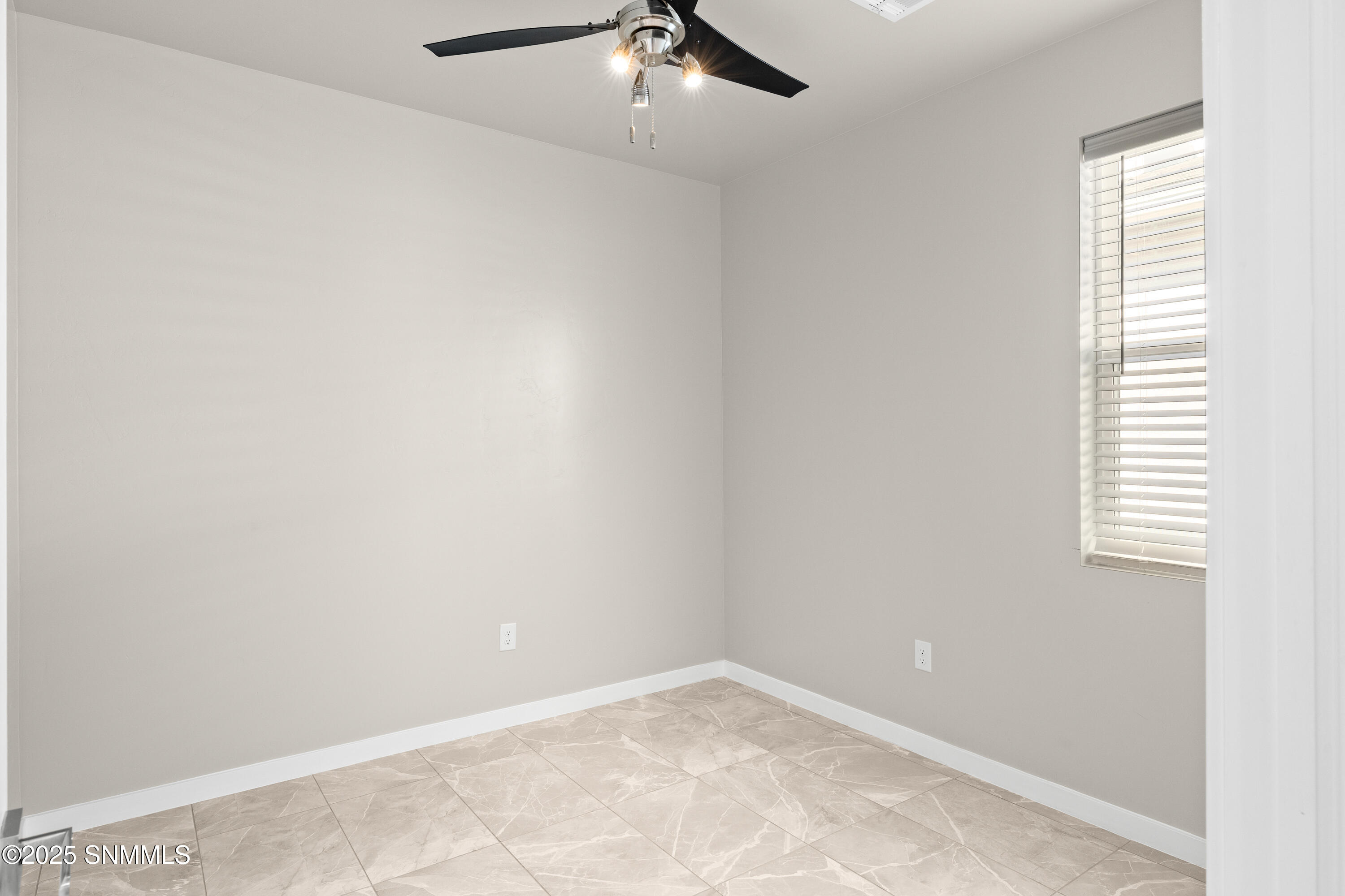 22 - 4359 Capistrano Ave, Unit D