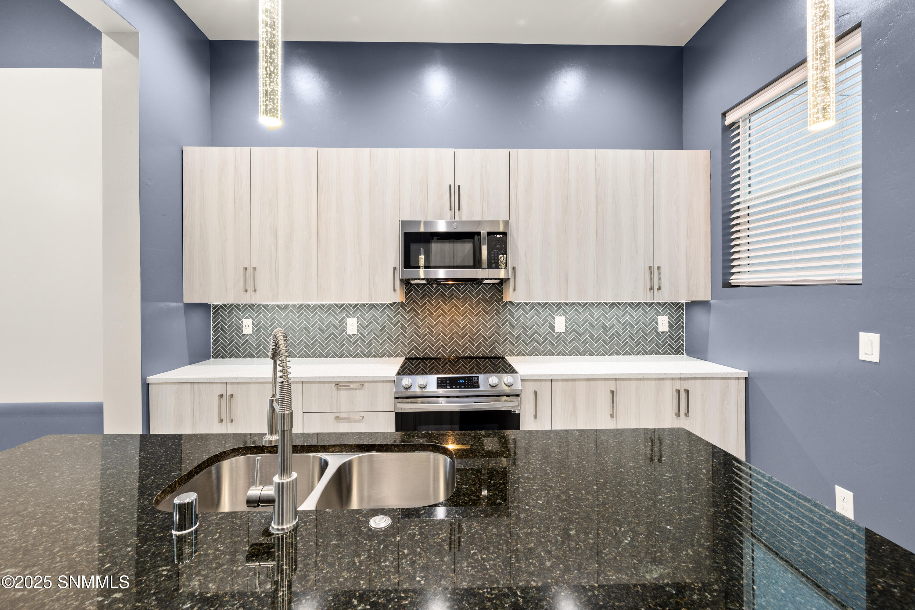 8 - 4359 Capistrano Ave, Unit D