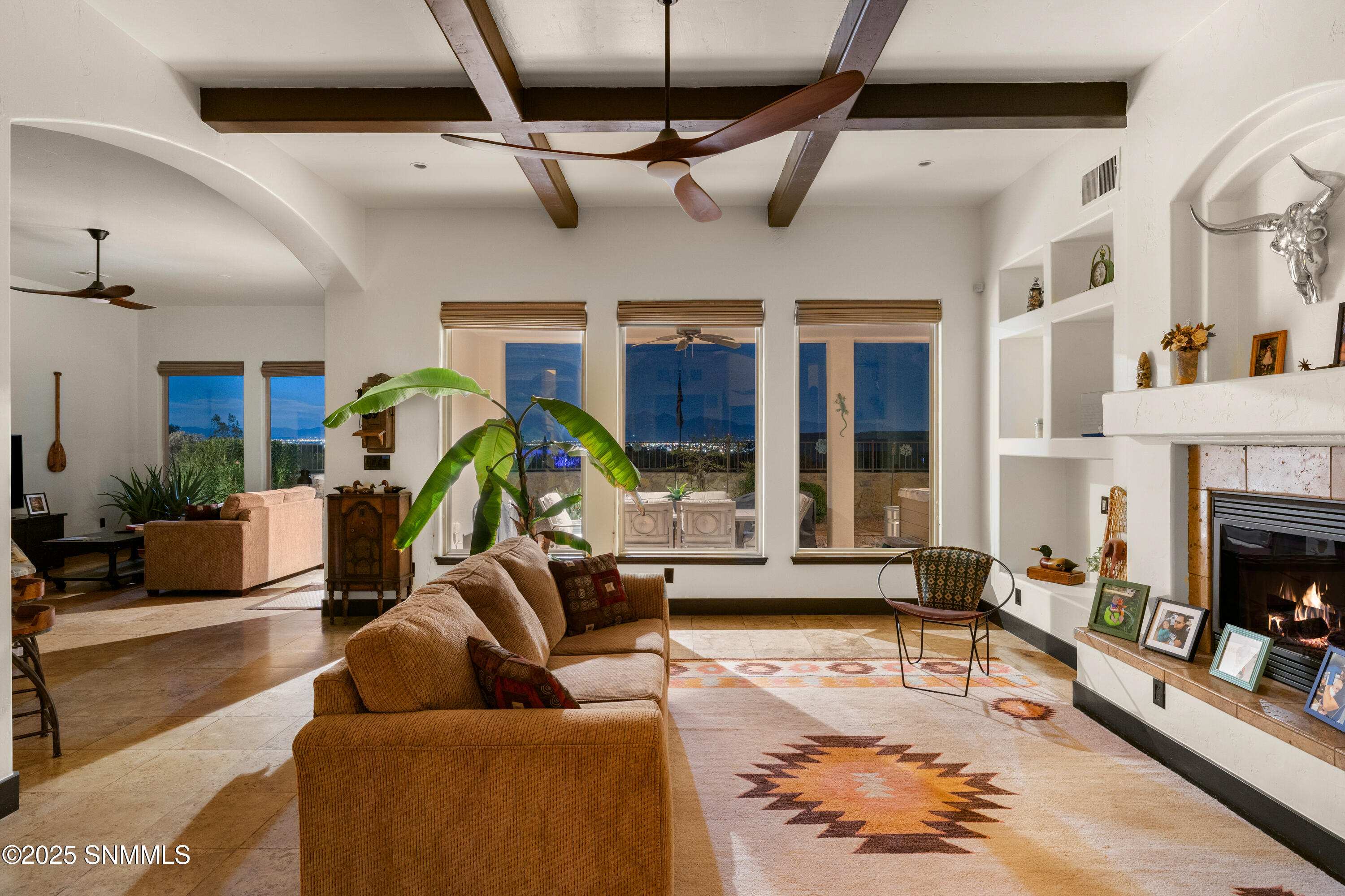 8052-Renoir-Loop-MLS-Camera-Guy-35