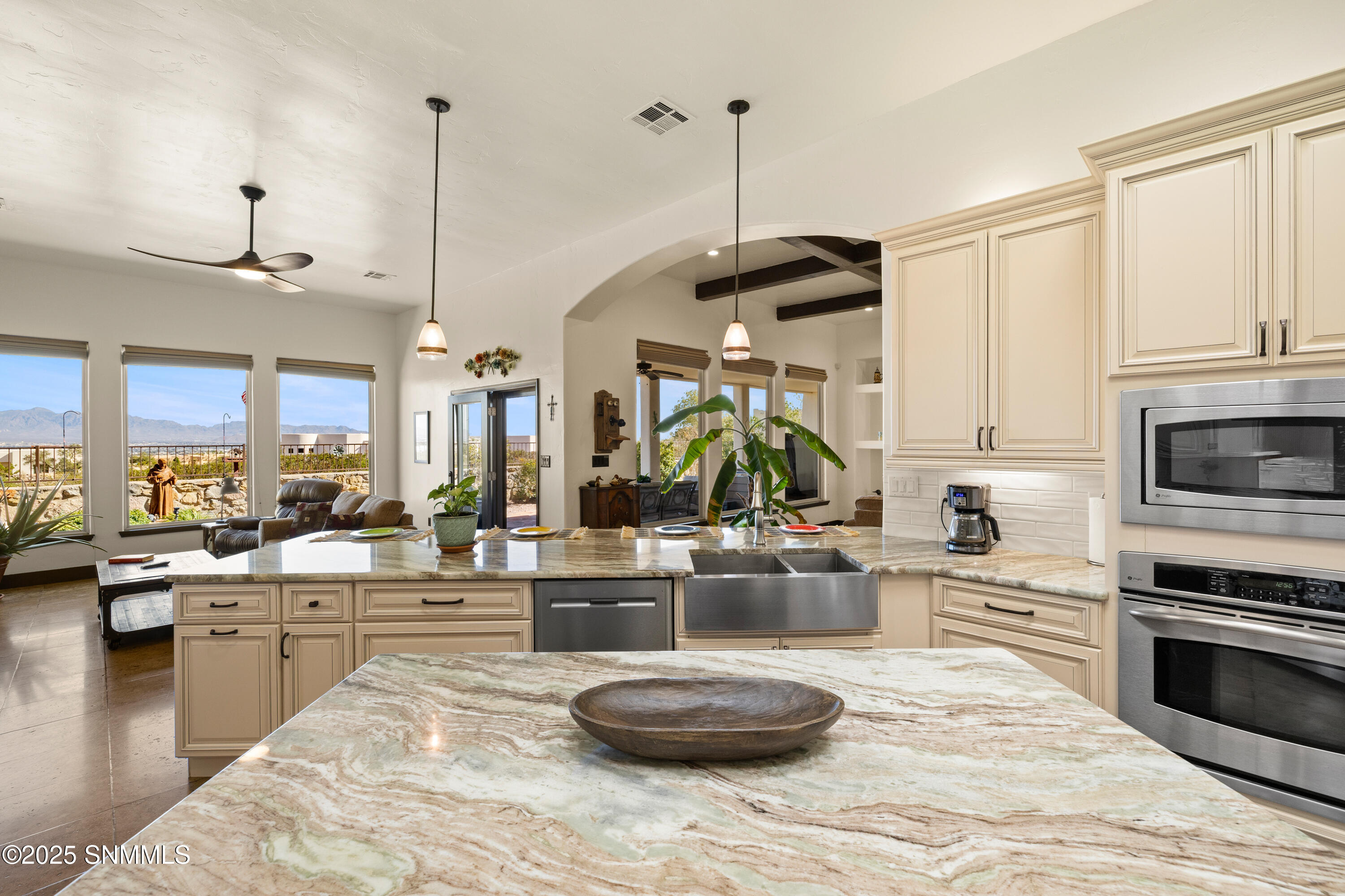 8052-Renior-Loop-MLS-Camera-Guy-42