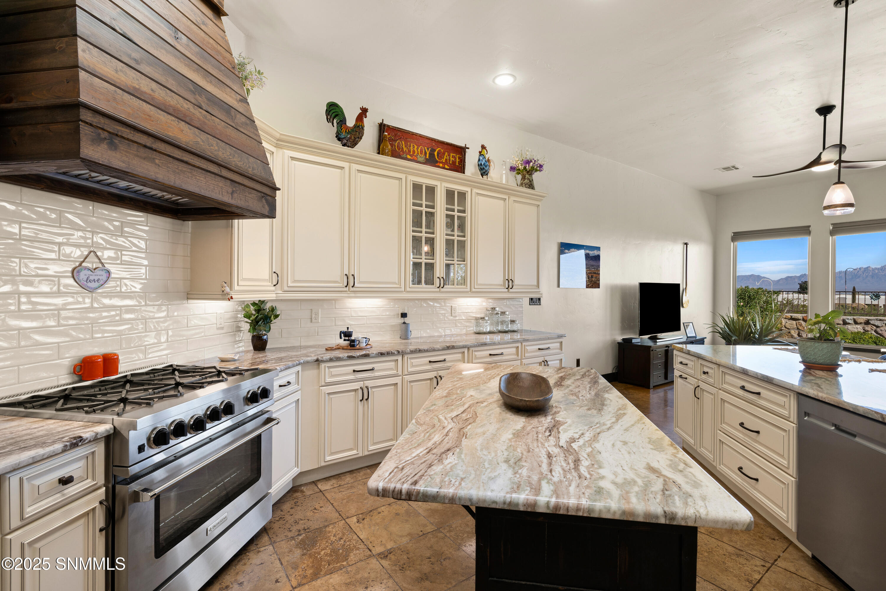 8052-Renior-Loop-MLS-Camera-Guy-43