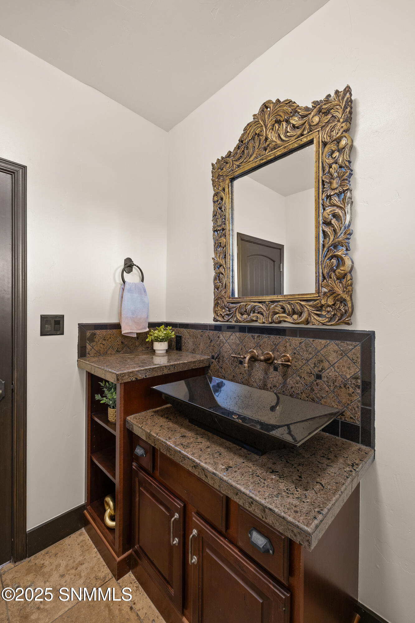 8052-Renior-Loop-MLS-Camera-Guy-58