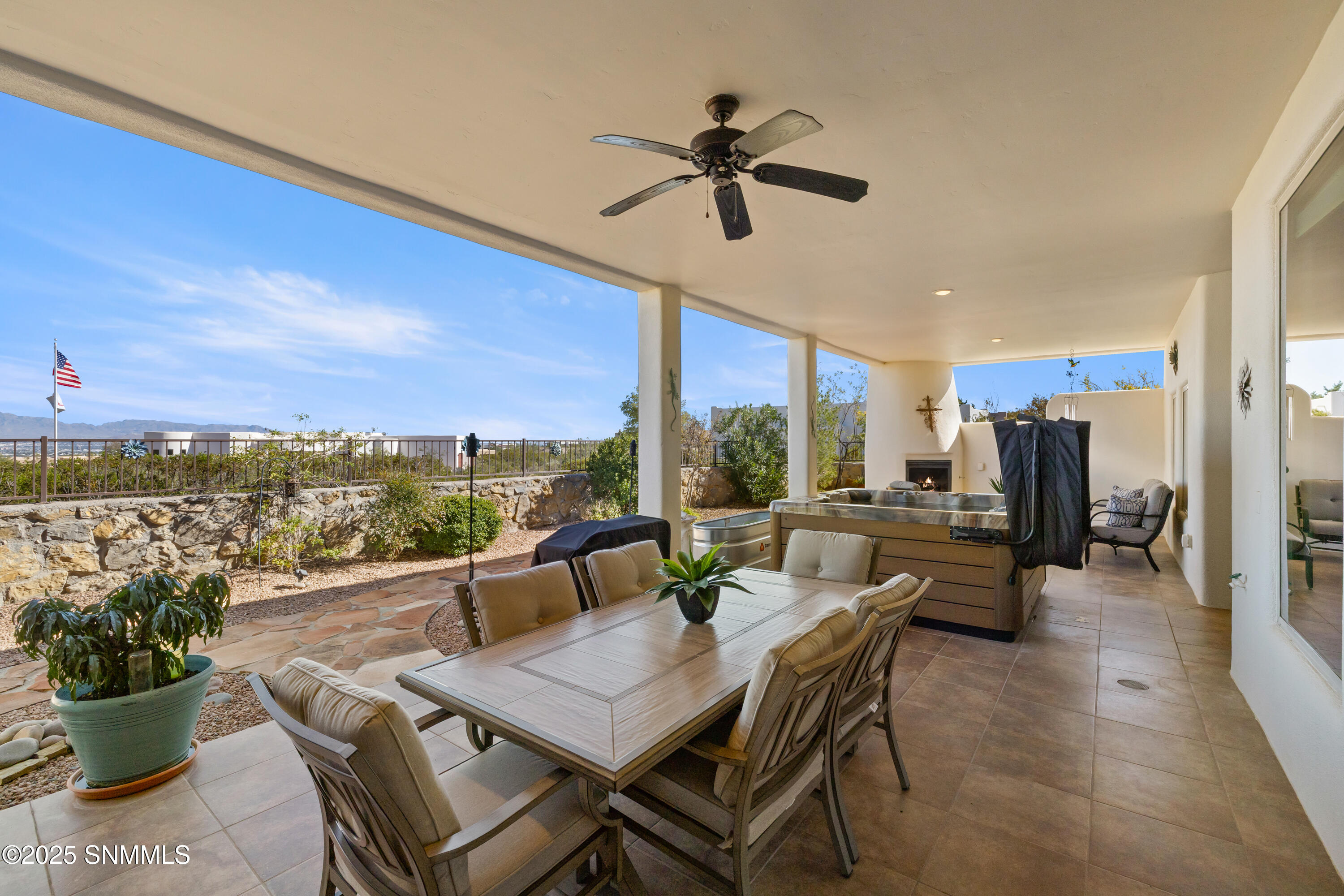 8052-Renior-Loop-MLS-Camera-Guy-69