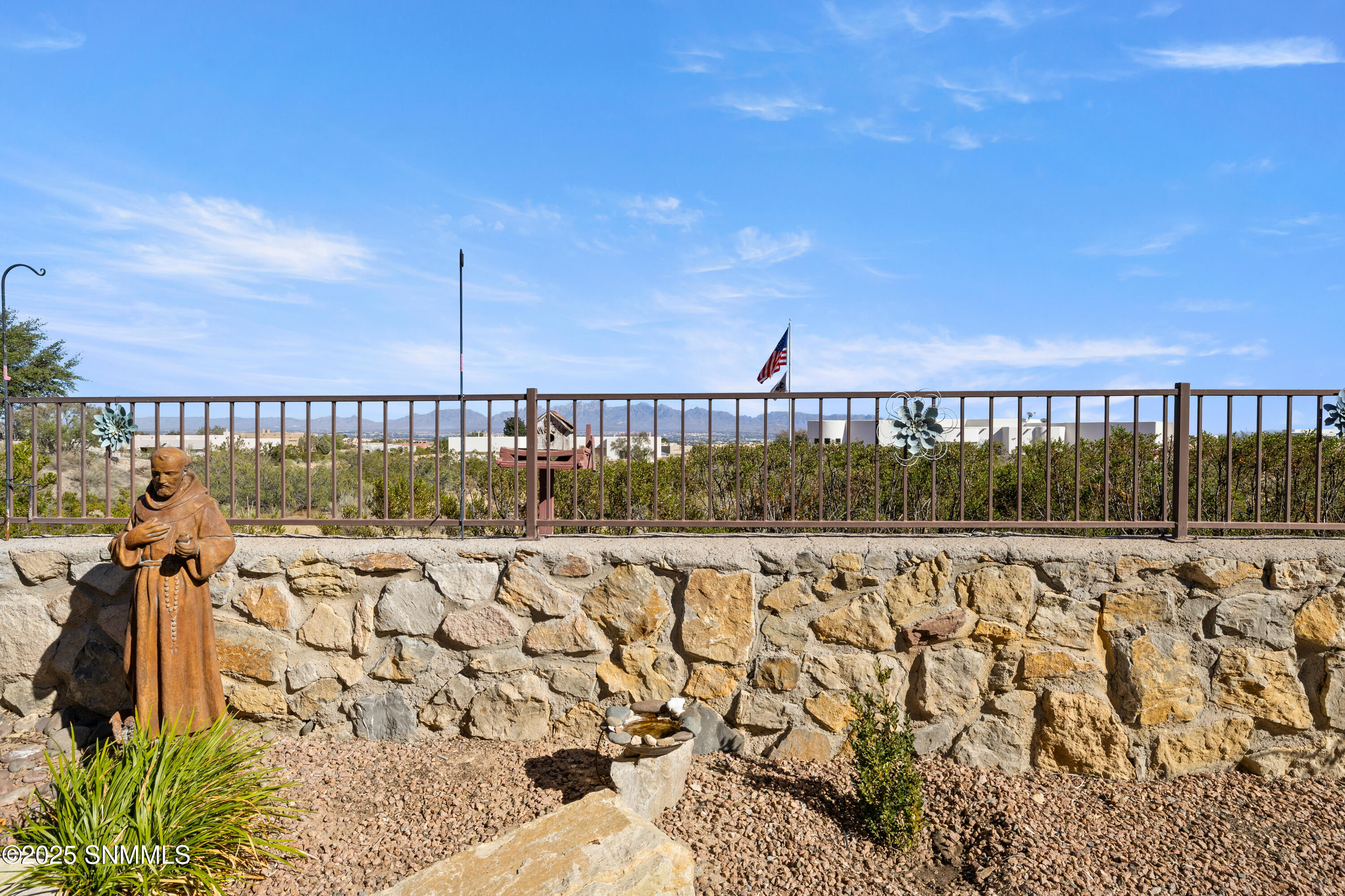 8052-Renior-Loop-MLS-Camera-Guy-76