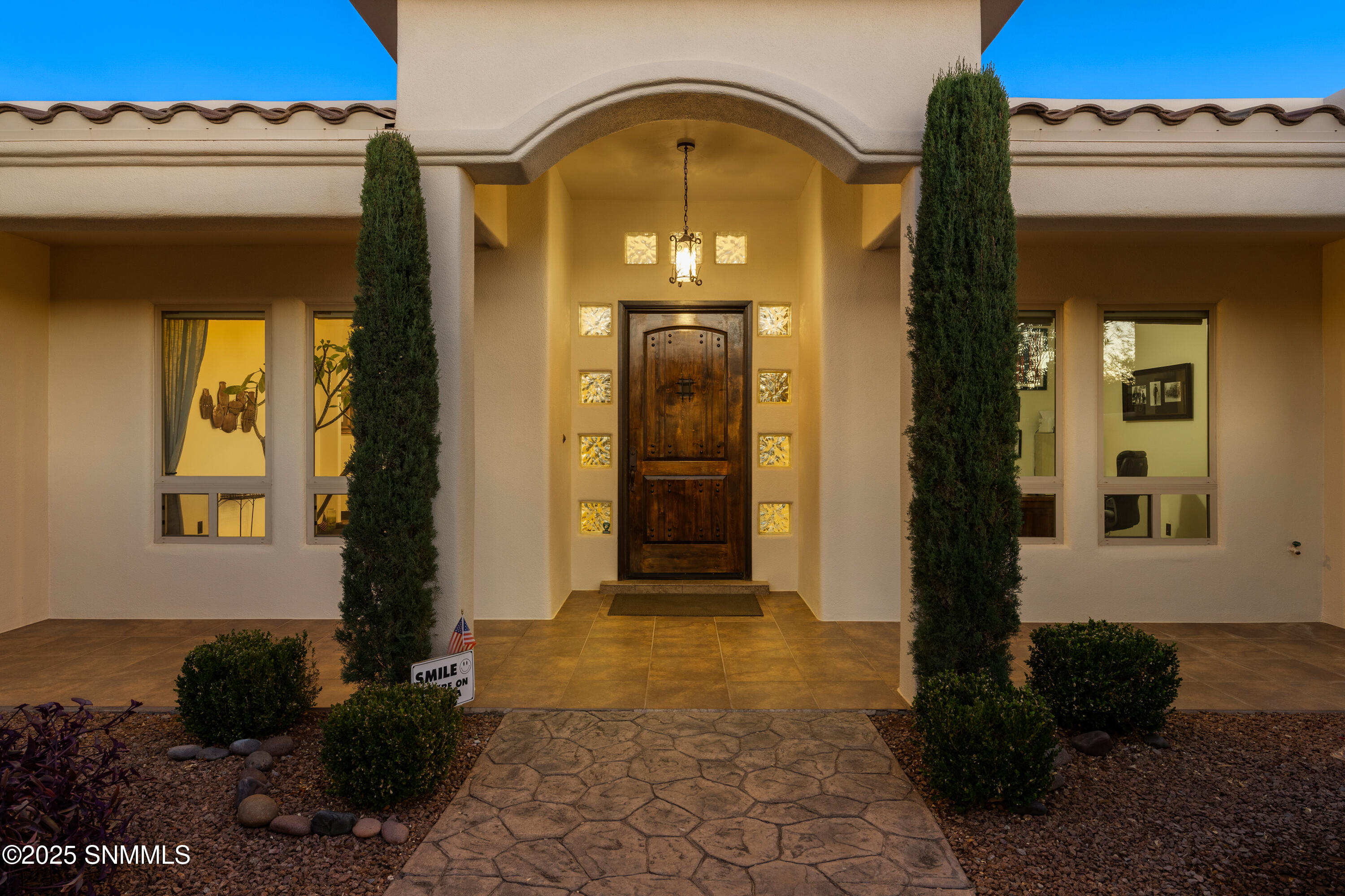 8052-Renoir-Loop-MLS-Camera-Guy-20