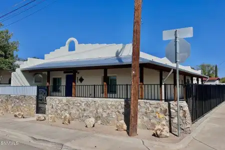 649 May Avenue, Las Cruces, New Mexico 88001, 2 Bedrooms Bedrooms, ,2 BathroomsBathrooms,Residential,For Sale,May,2600166