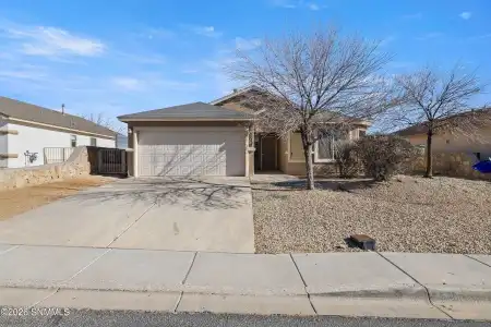 7320 Vista De Sobre Drive, Las Cruces, New Mexico 88012, 3 Bedrooms Bedrooms, ,2 BathroomsBathrooms,Residential,For Sale,Vista De Sobre,2600194