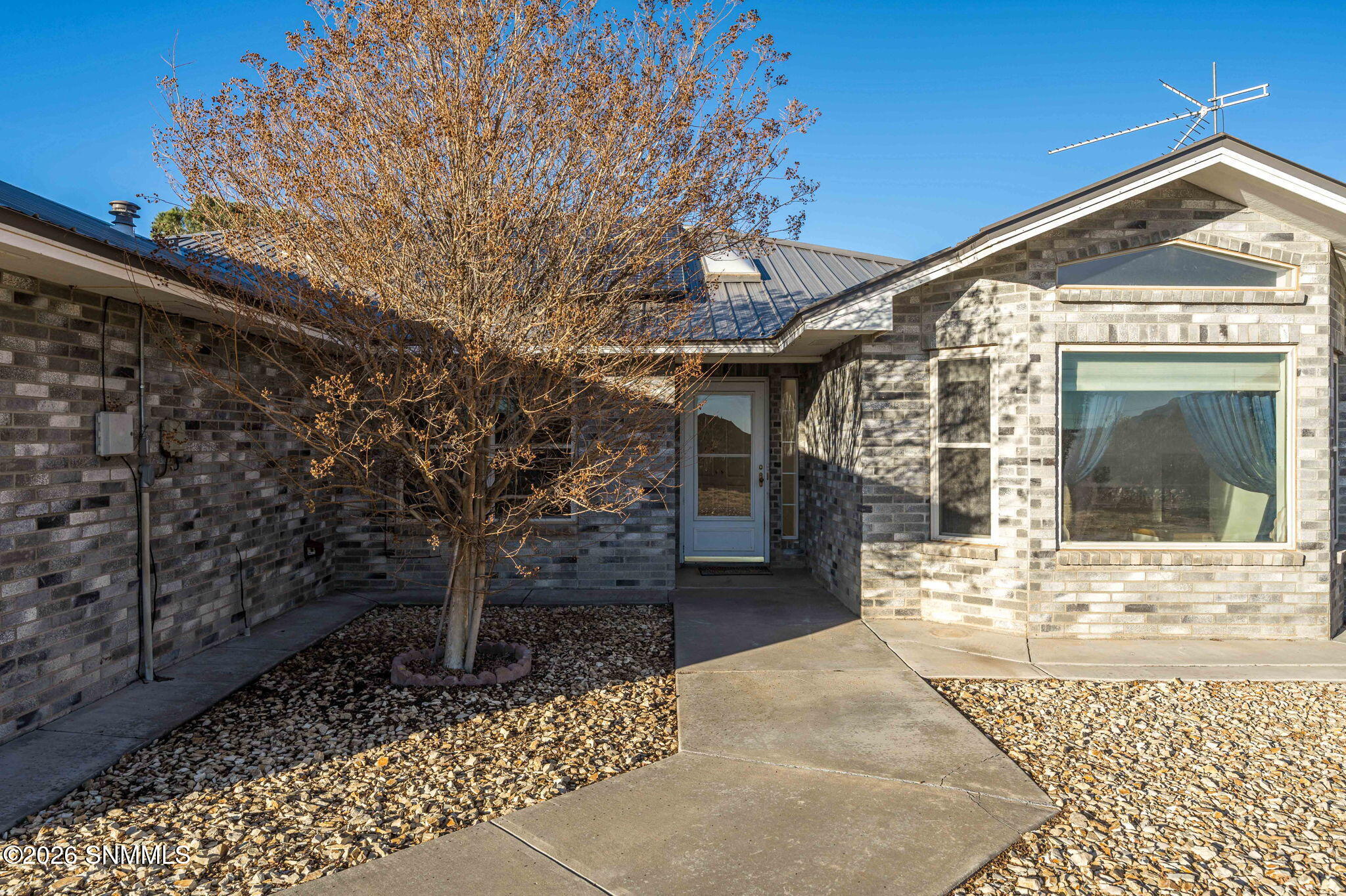 3-web-or-mls-Snappin Homes (CalleDePaz37