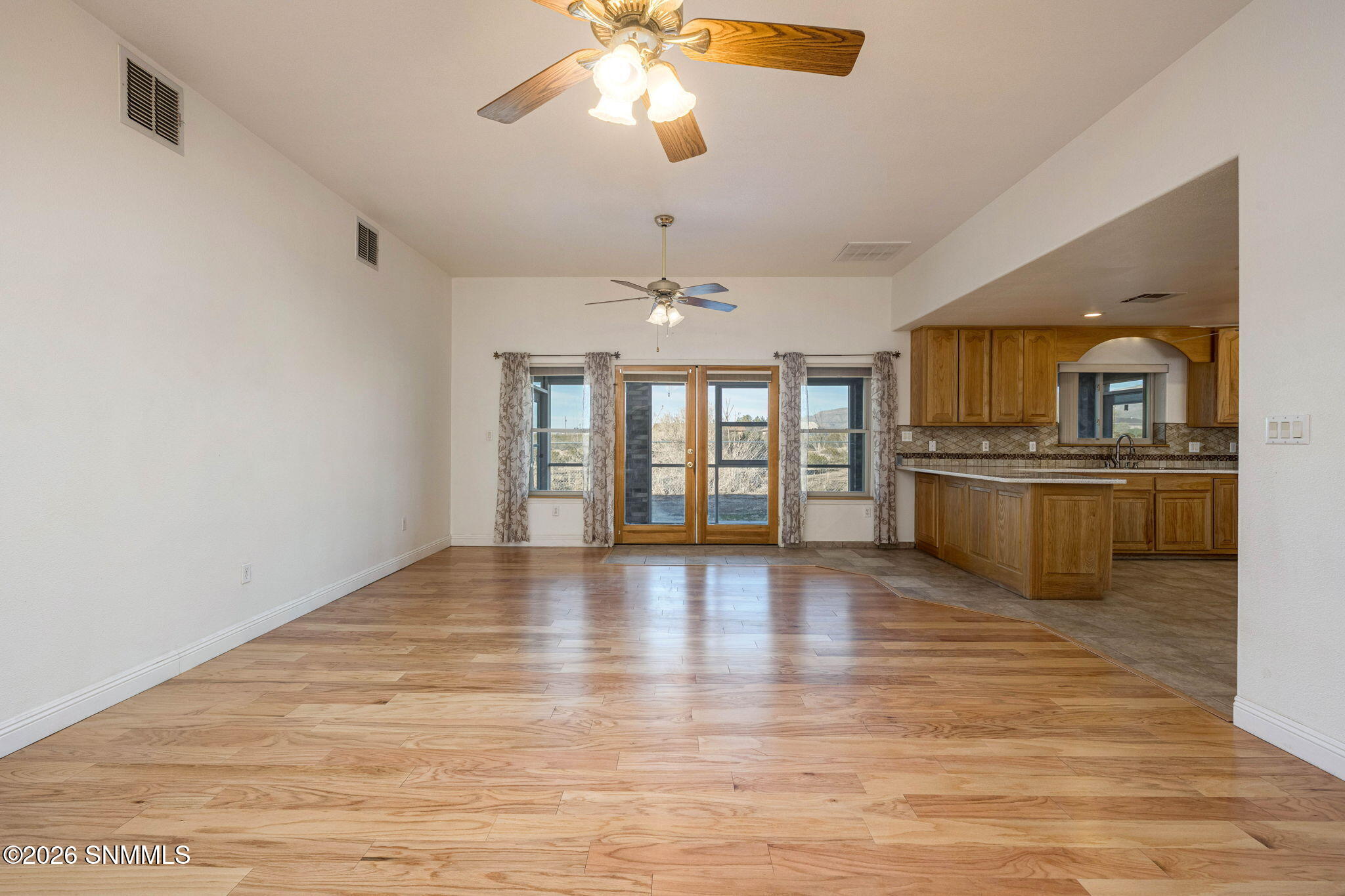 5-web-or-mls-Snappin Homes (CalleDePaz37