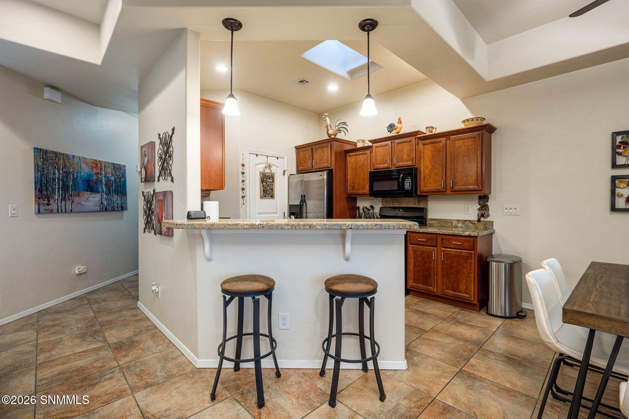 12-web-or-mls-Snappin Homes (Cassatt1296