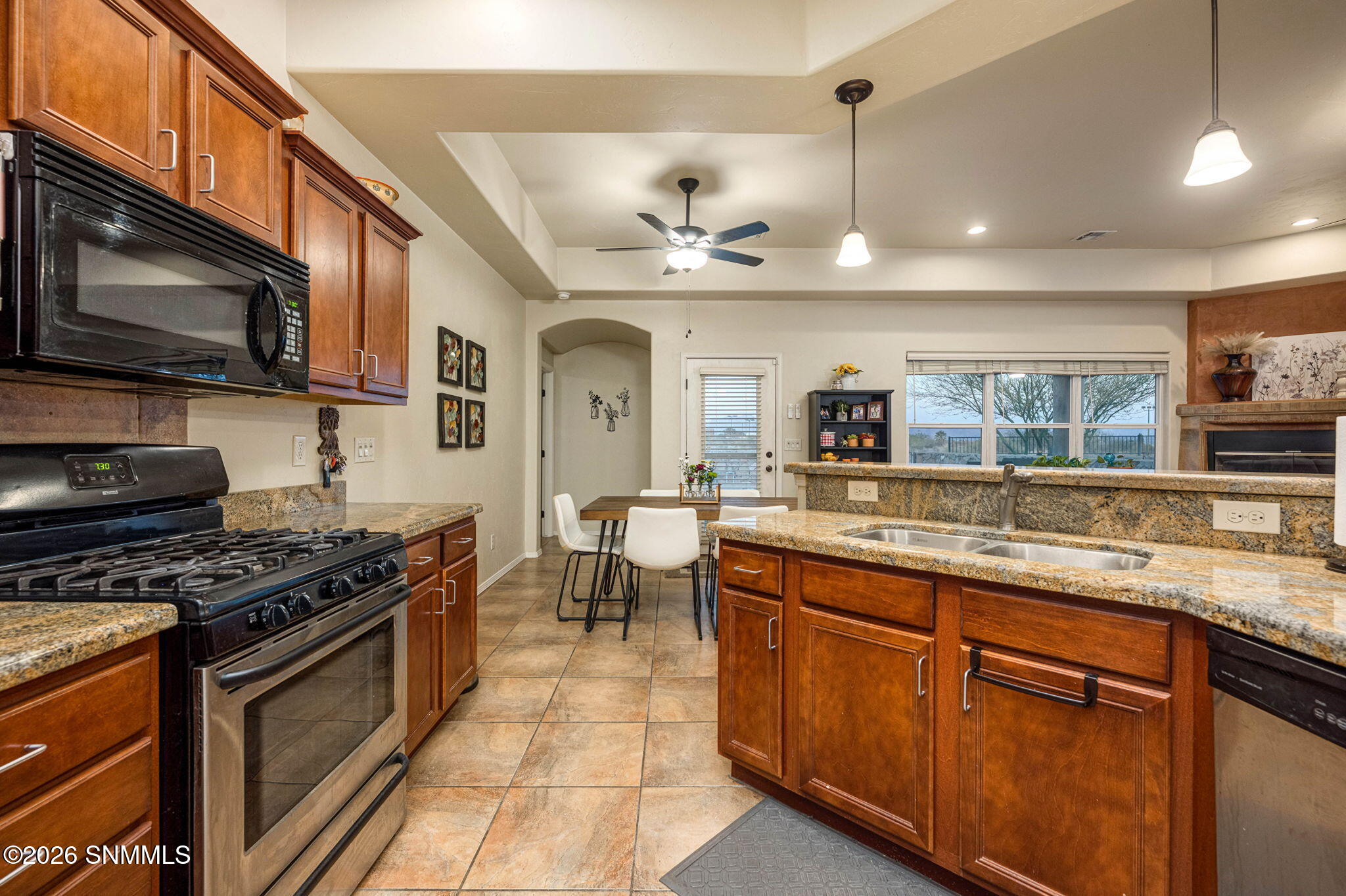 16-web-or-mls-Snappin Homes (Cassatt1296