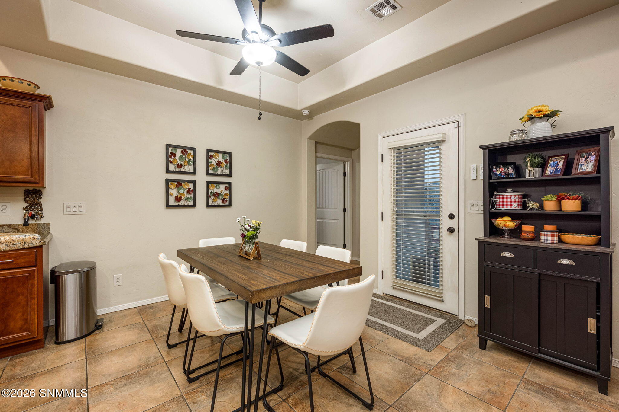 18-web-or-mls-Snappin Homes (Cassatt1296