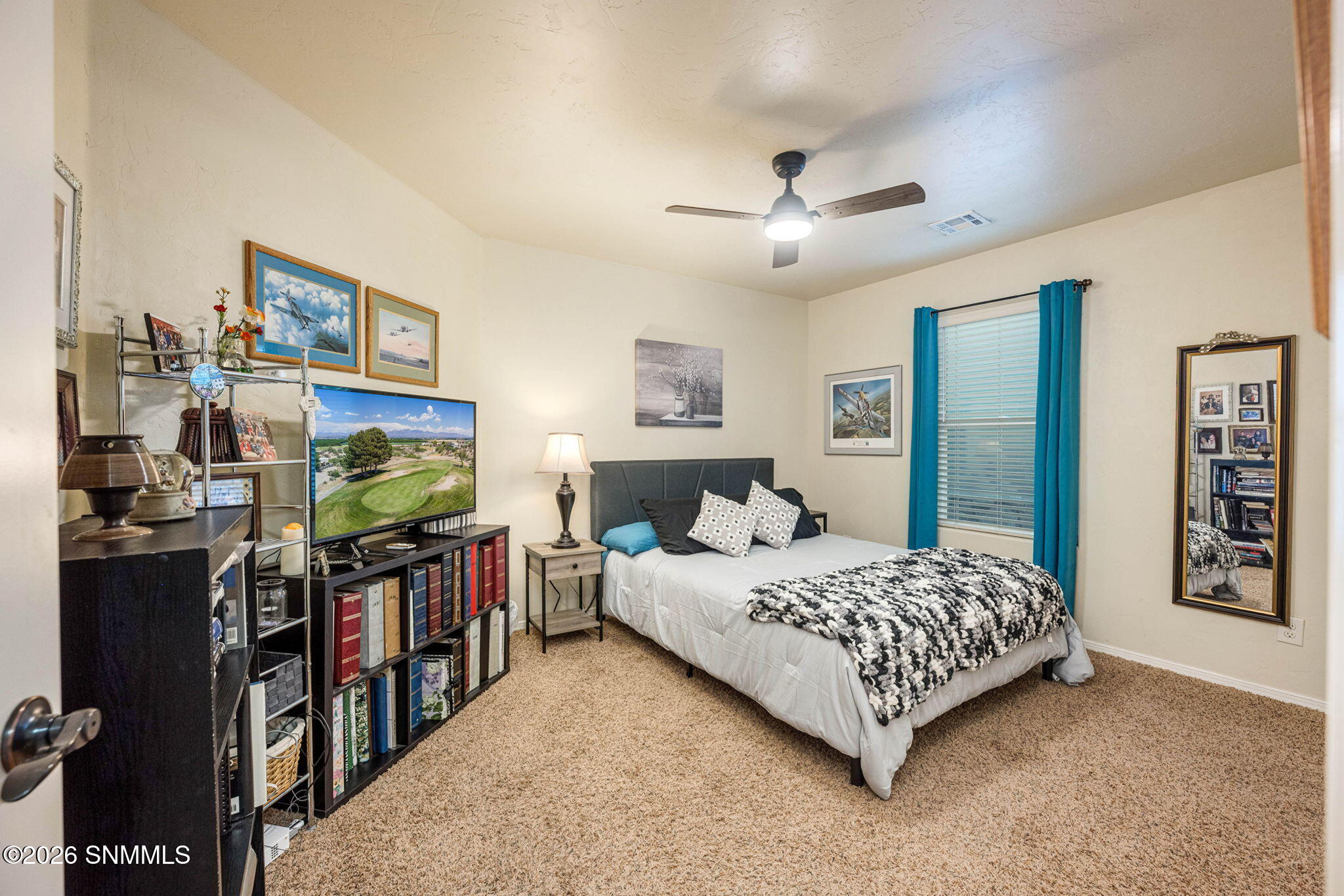 32-web-or-mls-Snappin Homes (Cassatt1296