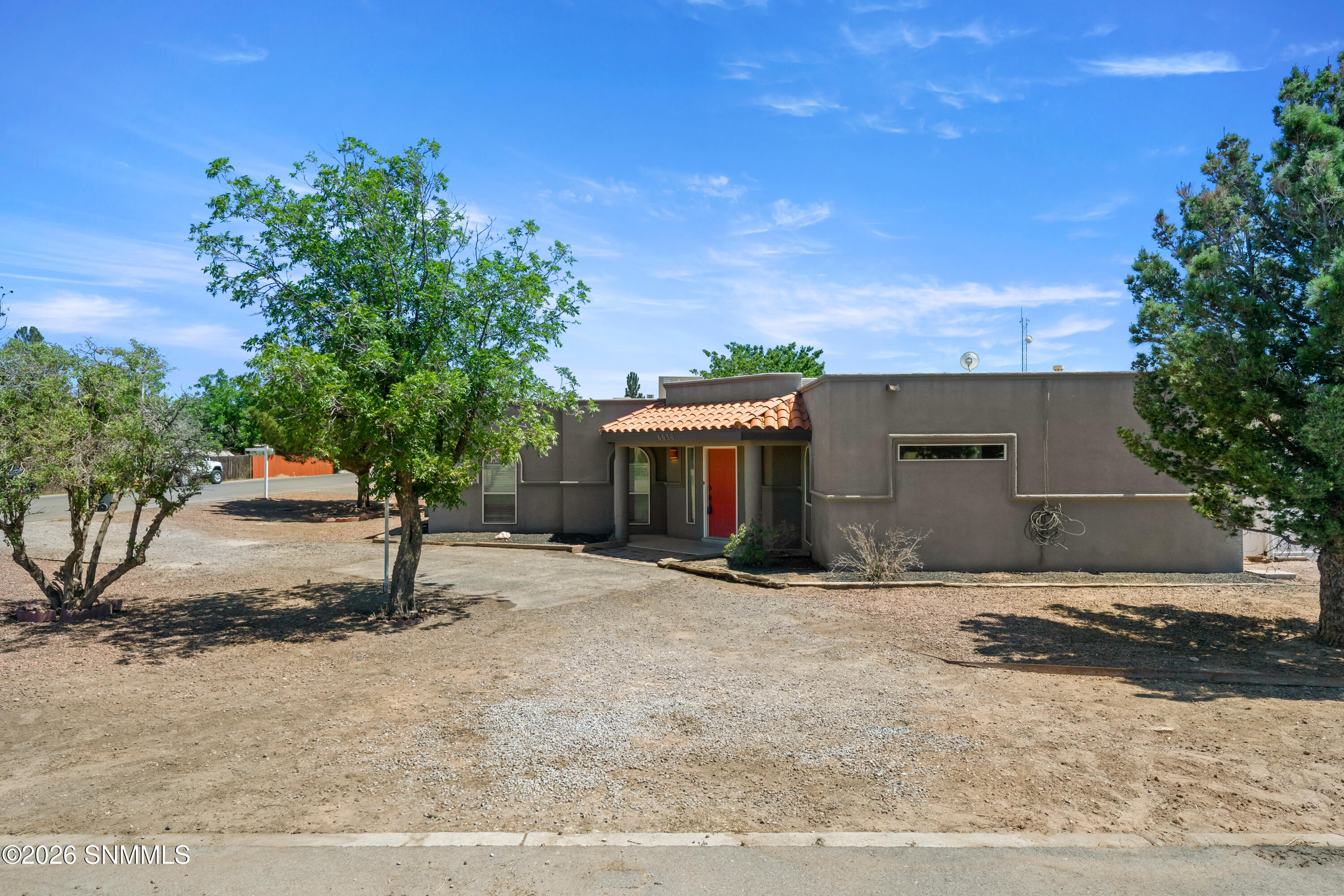 2 - 6630 Rio Bravo Dr