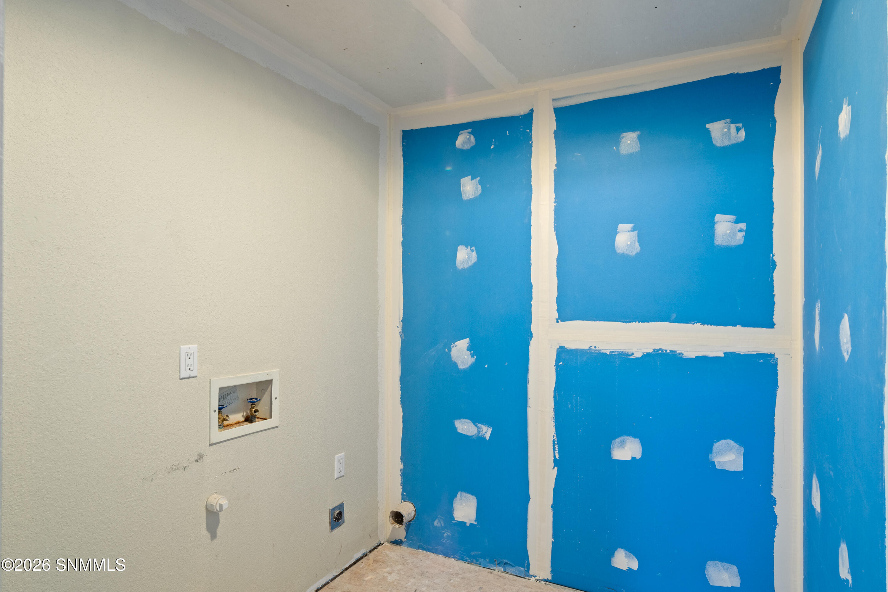 20 - 6630 Rio Bravo Dr