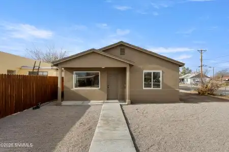 1173 Douglas Drive, Las Cruces, New Mexico 88005, 3 Bedrooms Bedrooms, ,2 BathroomsBathrooms,Residential,For Sale,Douglas,2600228
