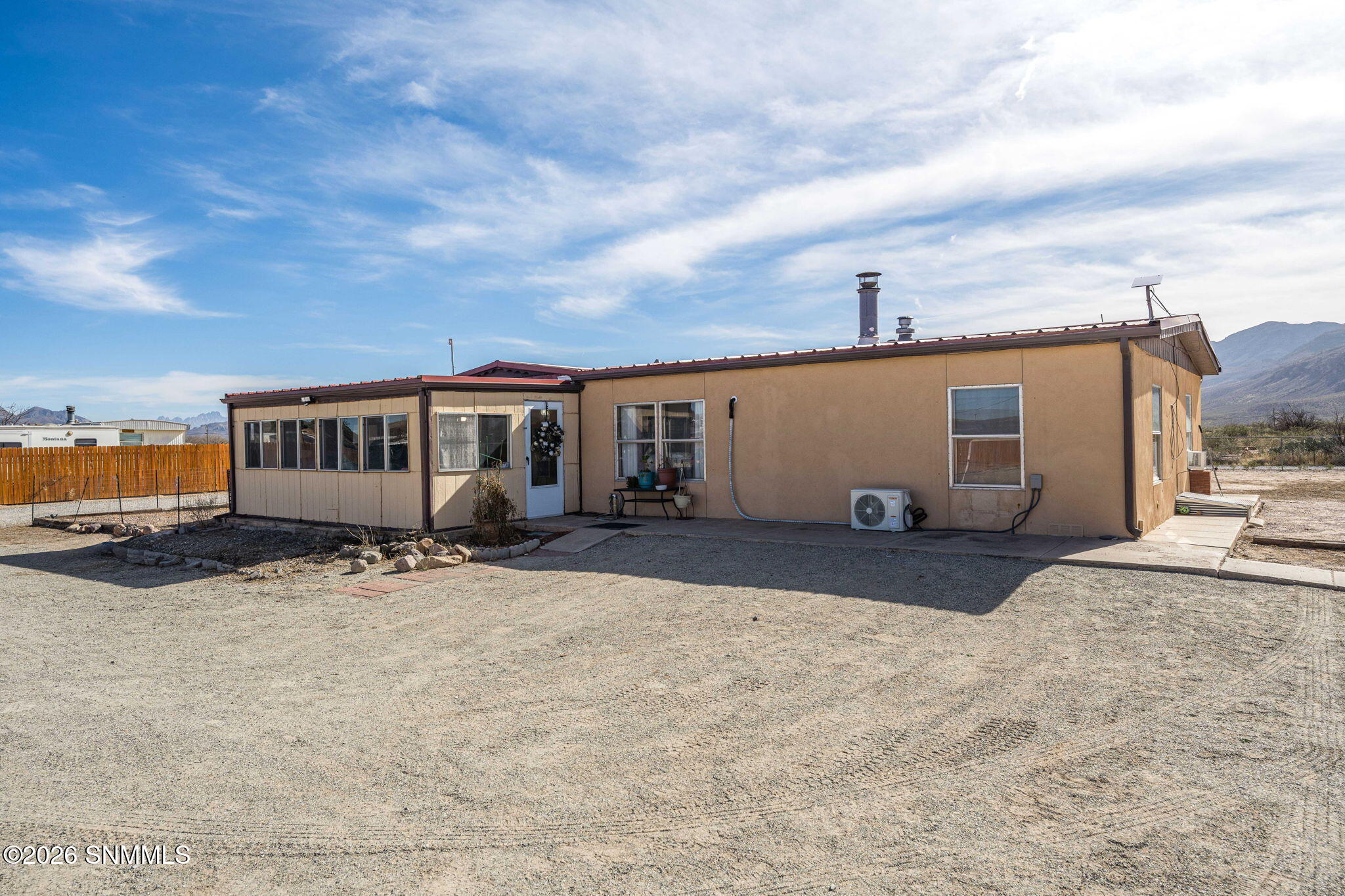 25-web-or-mls-Snappin Homes (Carr12290)-