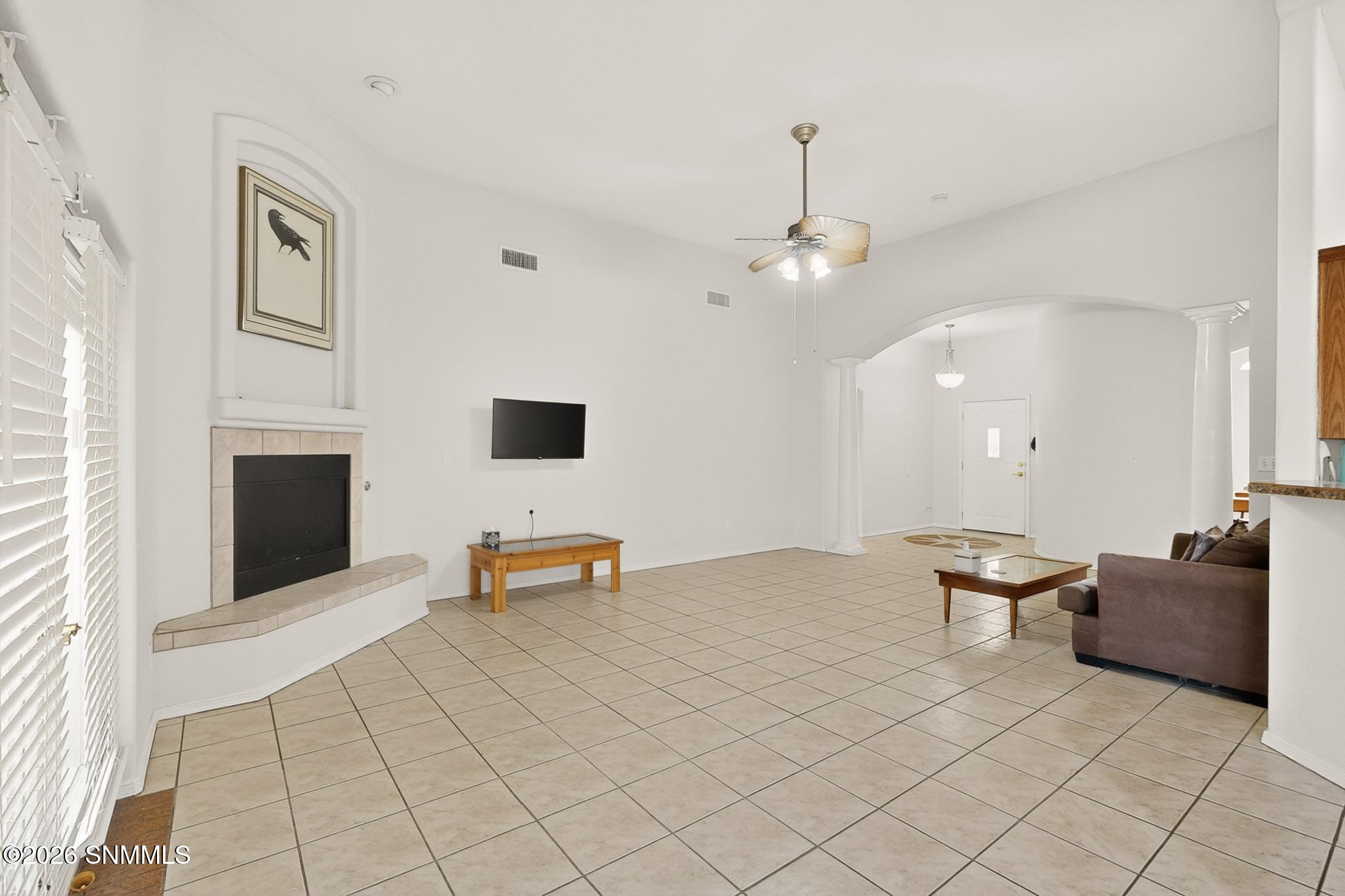 8-3D-Casas-4664-Calle-de-Nubes-01202026_