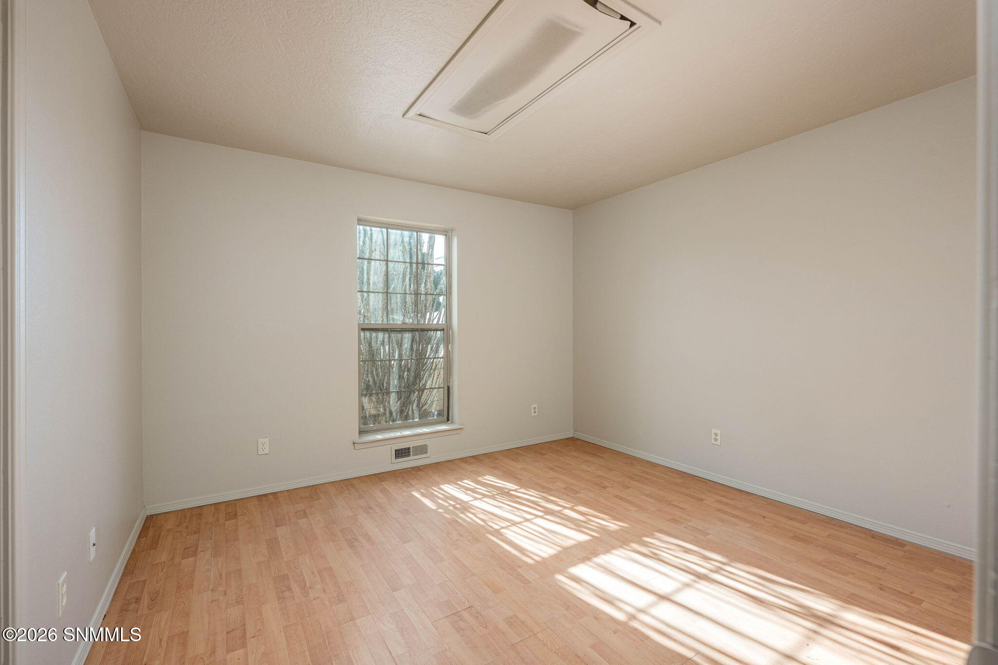 29-web-or-mls-Snappin Homes (LosNogales1