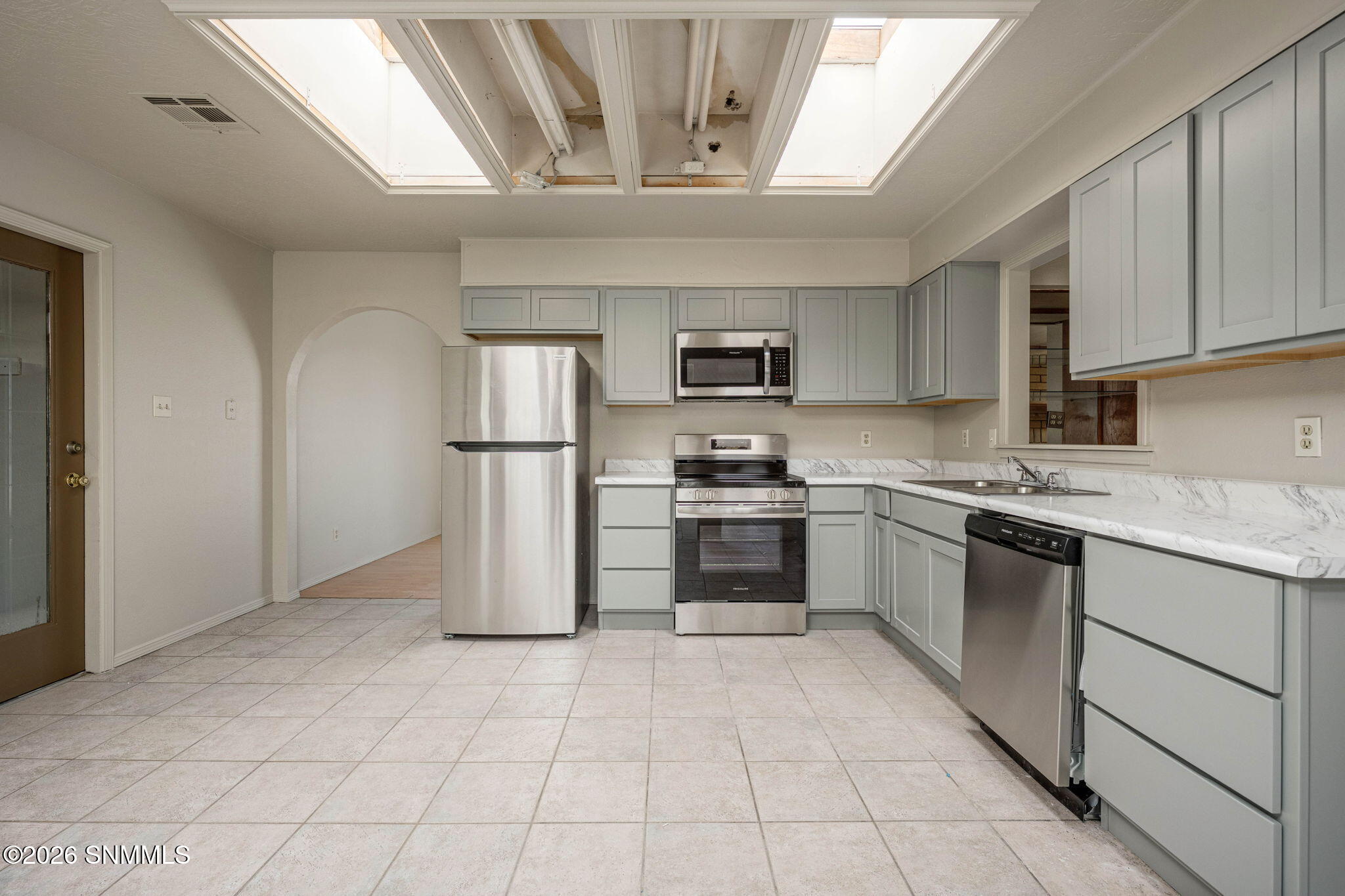 9-web-or-mls-Snappin Homes (LosNogales10