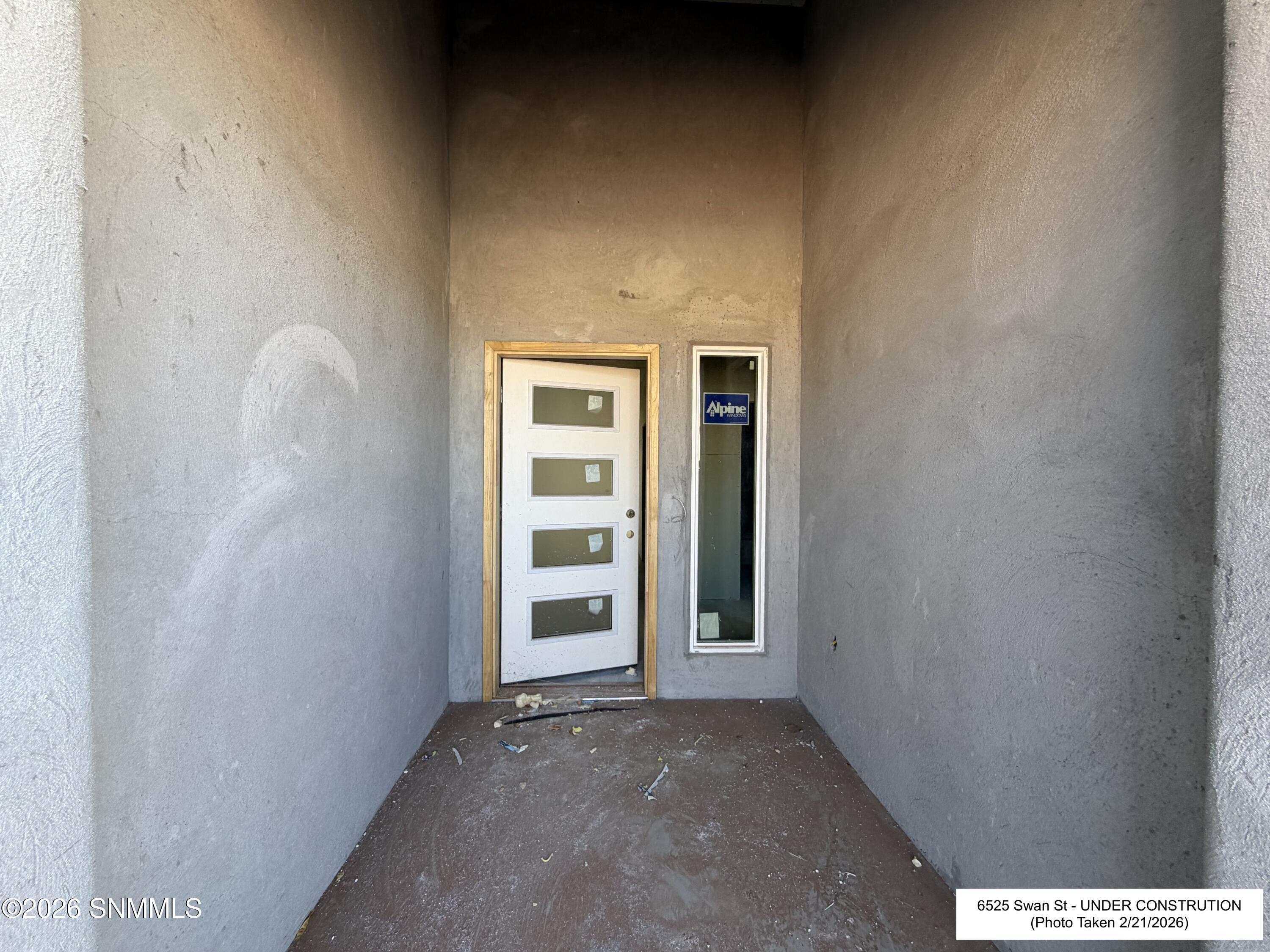 3 - 6525 Swan St