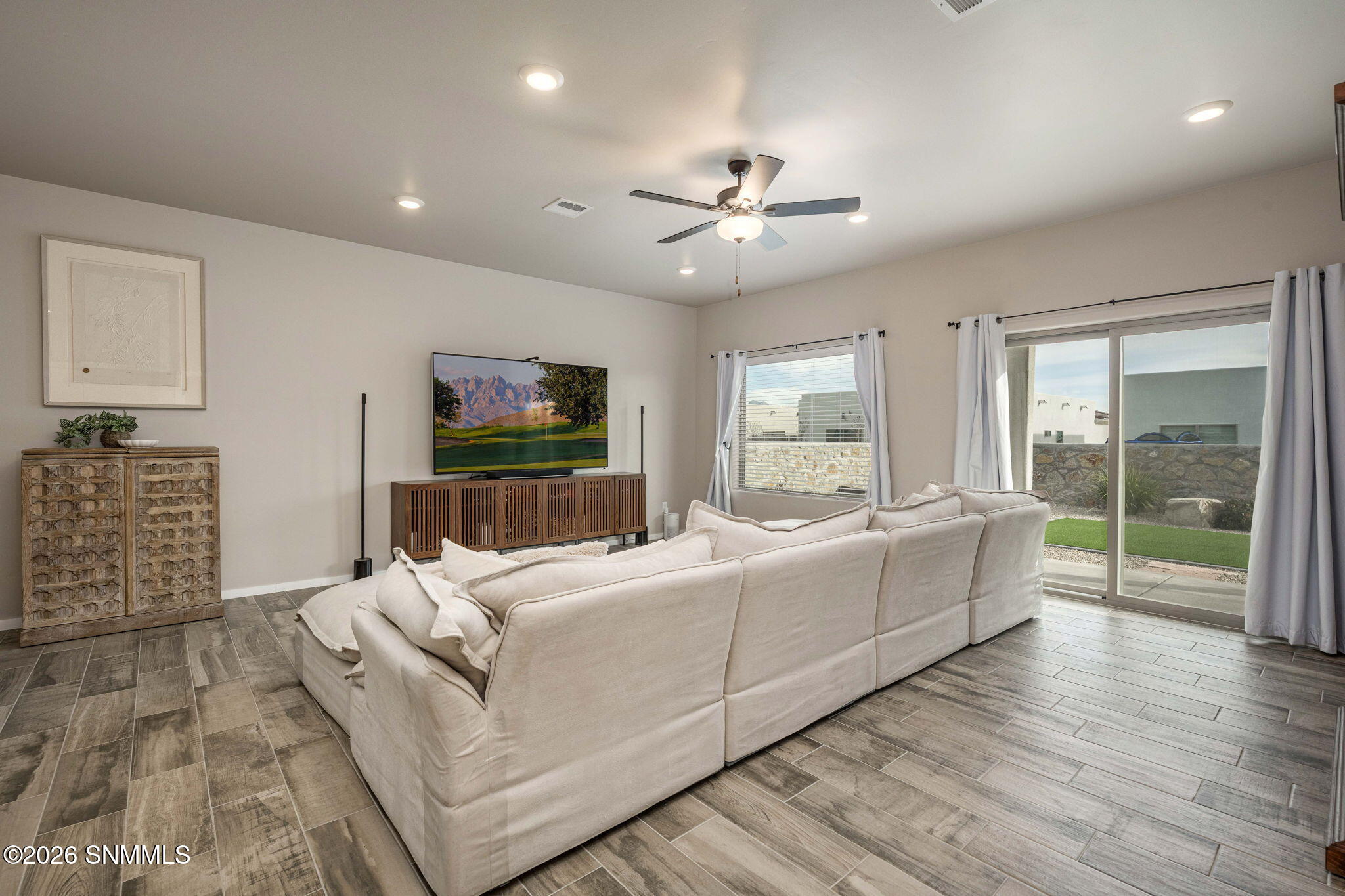 16-web-or-mls-Snappin Homes (Yestereve38