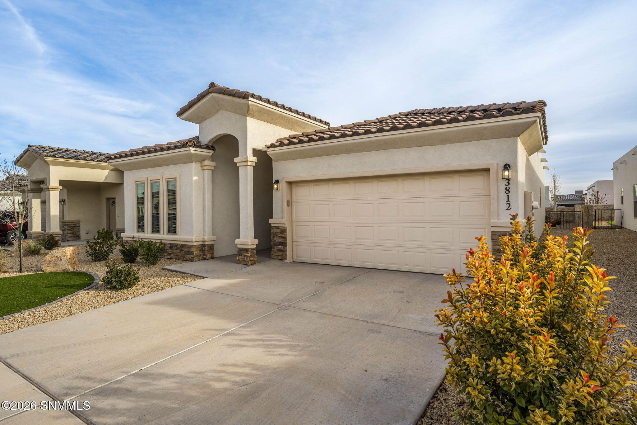 2-web-or-mls-Snappin Homes (Yestereve381