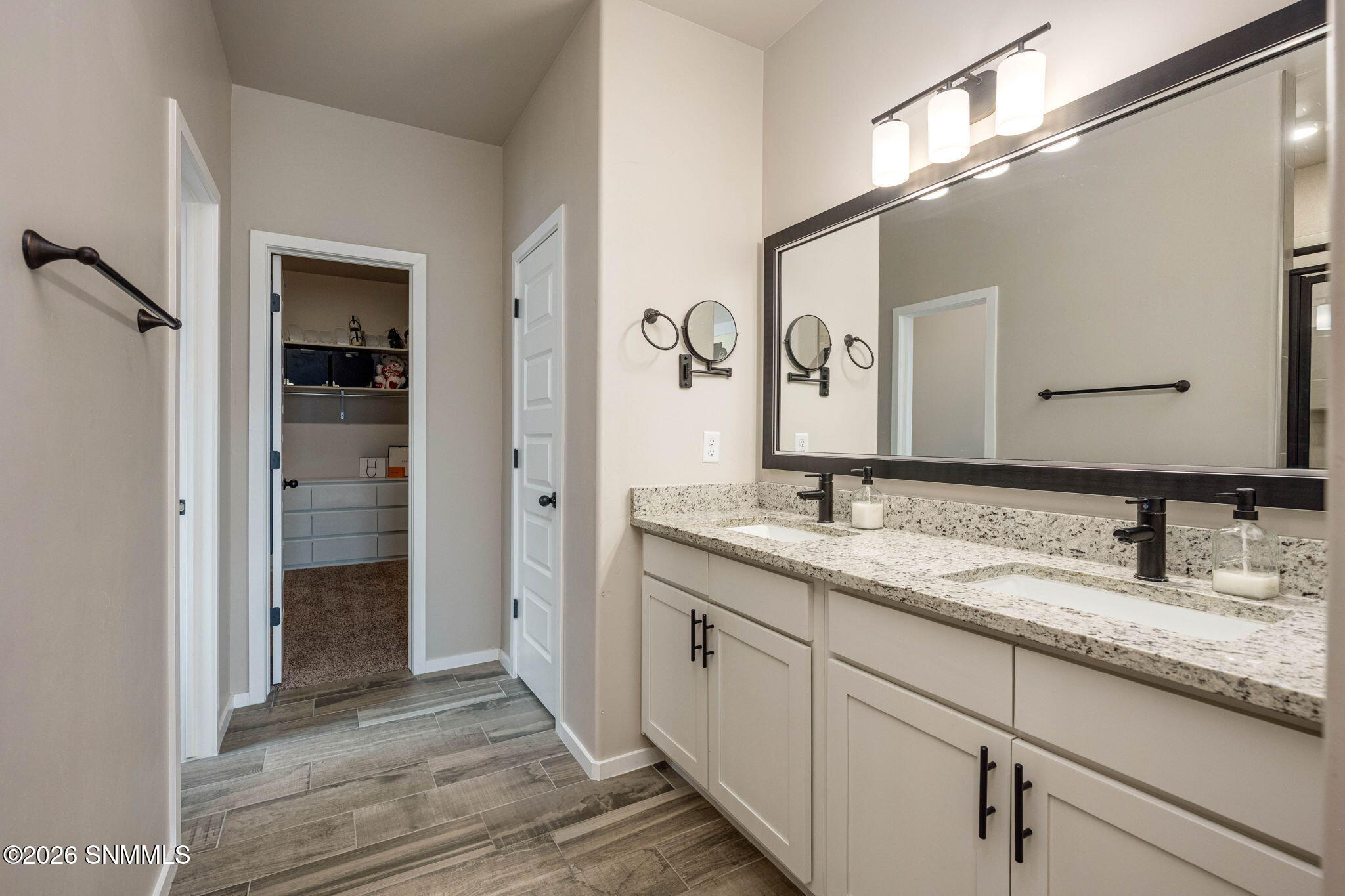 23-web-or-mls-Snappin Homes (Yestereve38