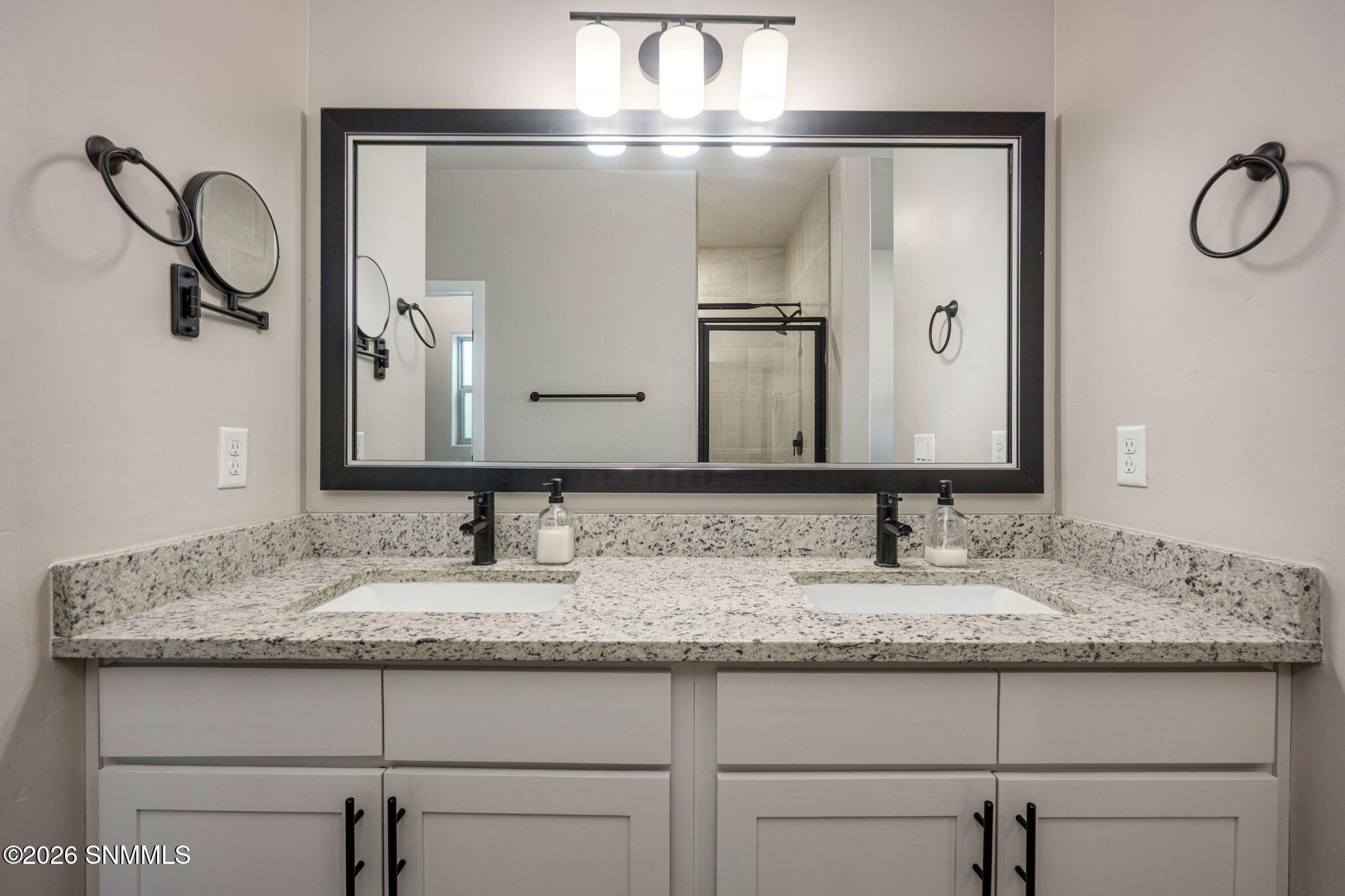 24-web-or-mls-Snappin Homes (Yestereve38