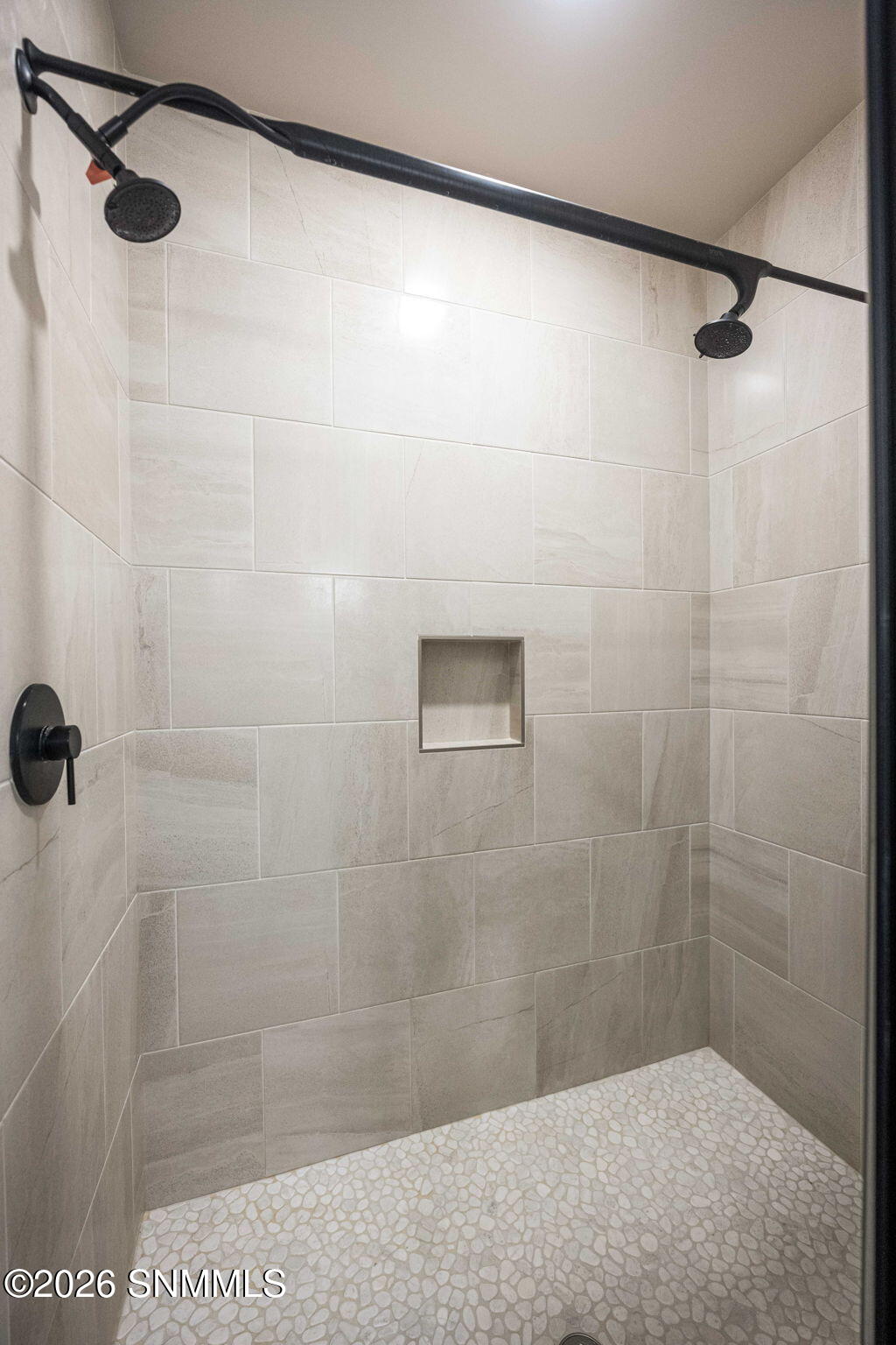 25-web-or-mls-Snappin Homes (Yestereve38