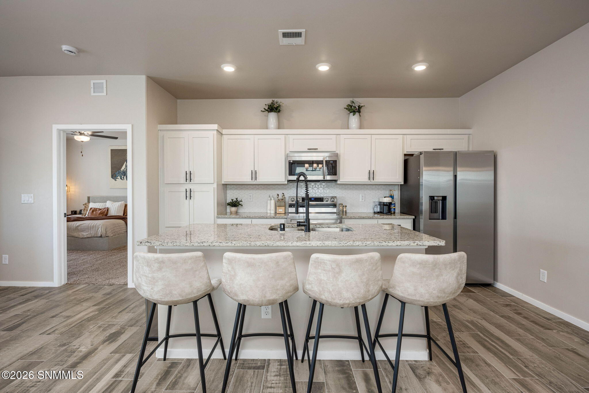 9-web-or-mls-Snappin Homes (Yestereve381