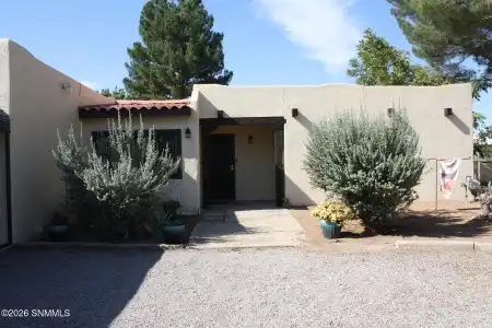 3517 Happy Place Place, Las Cruces, New Mexico 88007, 3 Bedrooms Bedrooms, ,2 BathroomsBathrooms,Residential,For Sale,Happy Place,2600254