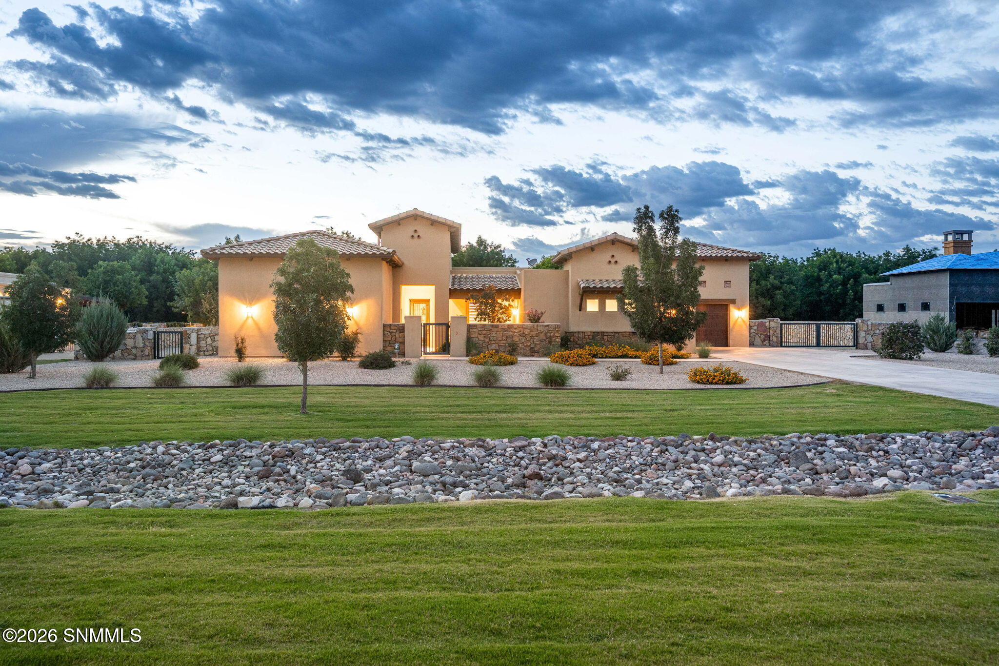 1-web-or-mls-Snappin Homes (MesillaAcres