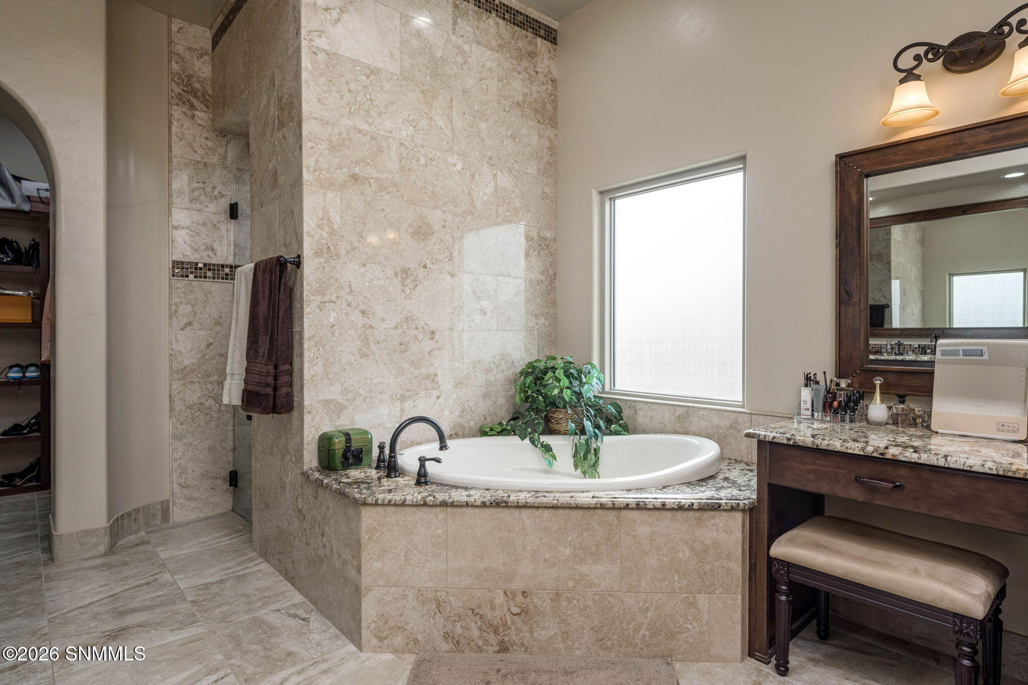 29-web-or-mls-Snappin Homes (MesillaAcre