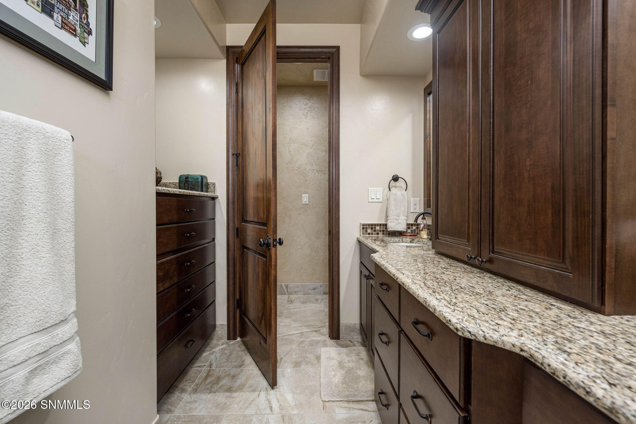 44-web-or-mls-Snappin Homes (MesillaAcre