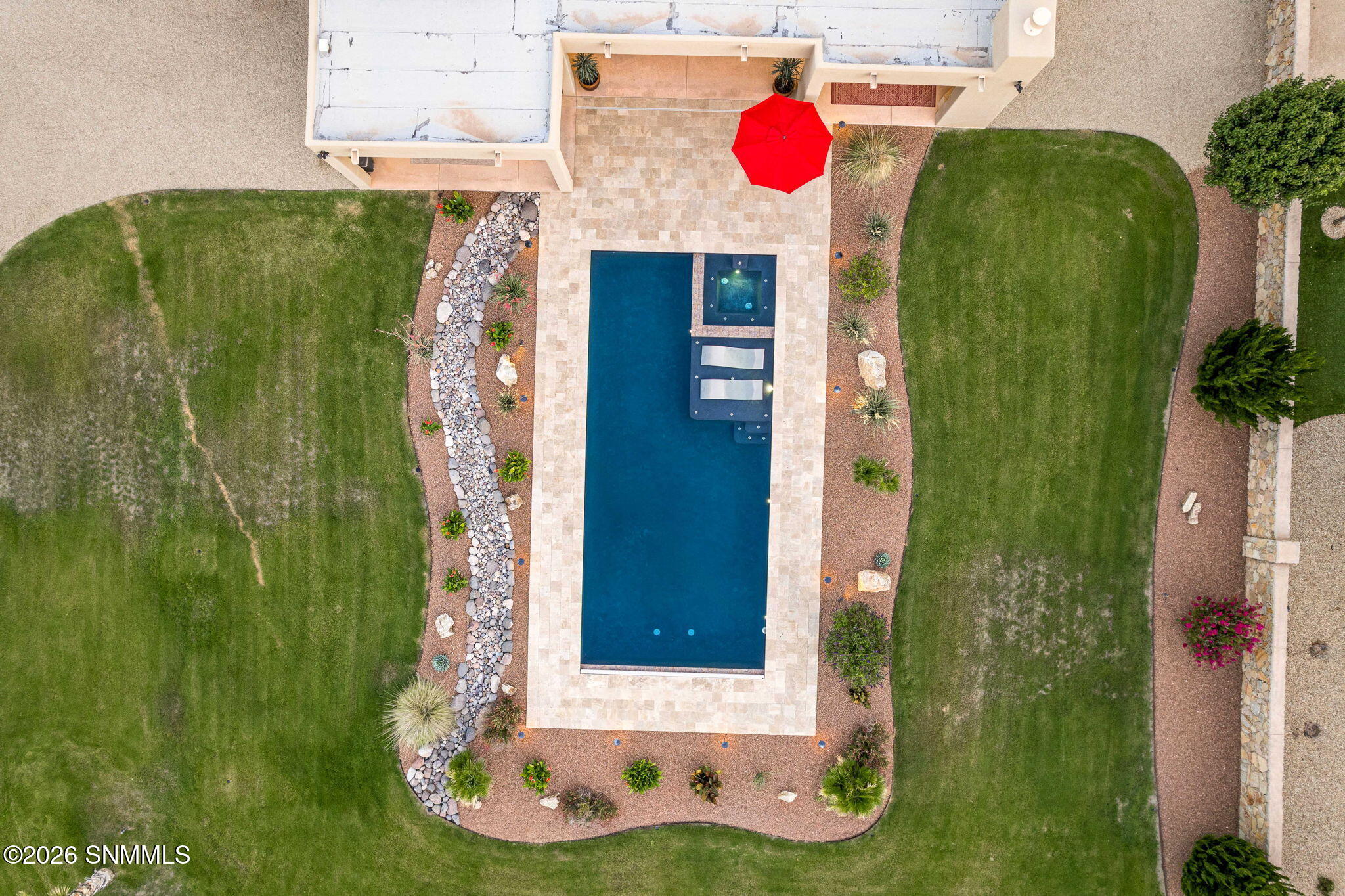 28-web-or-mls-Snappin Homes (MesillaAcre