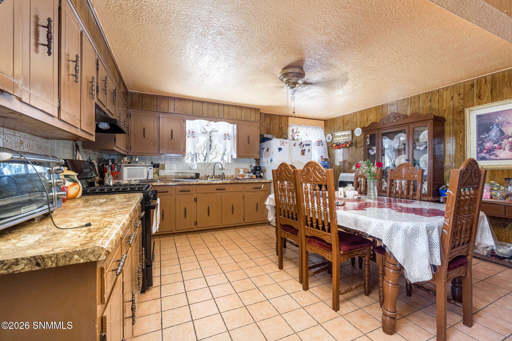 26-web-or-mls-Snappin Homes (Ohara370)-2