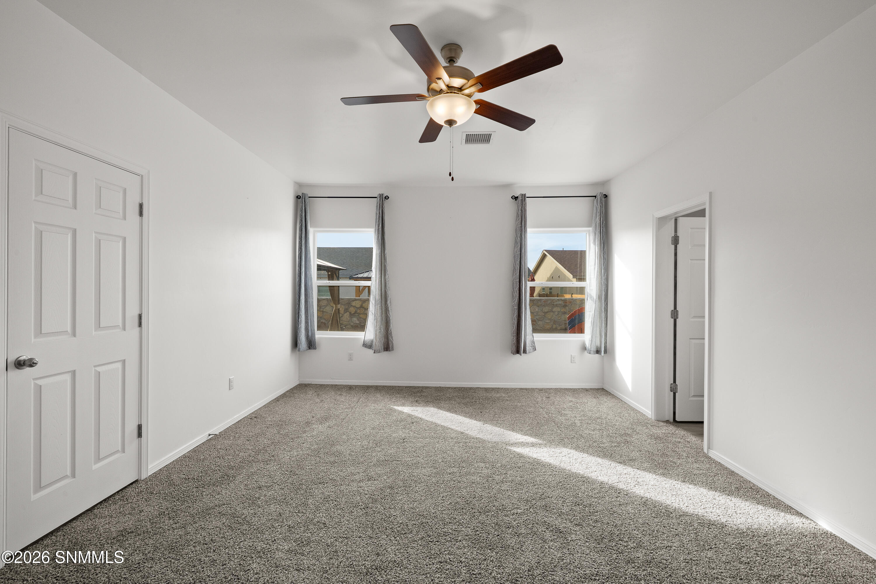 6119-Montgomery-MLS-Camera-Guy-19