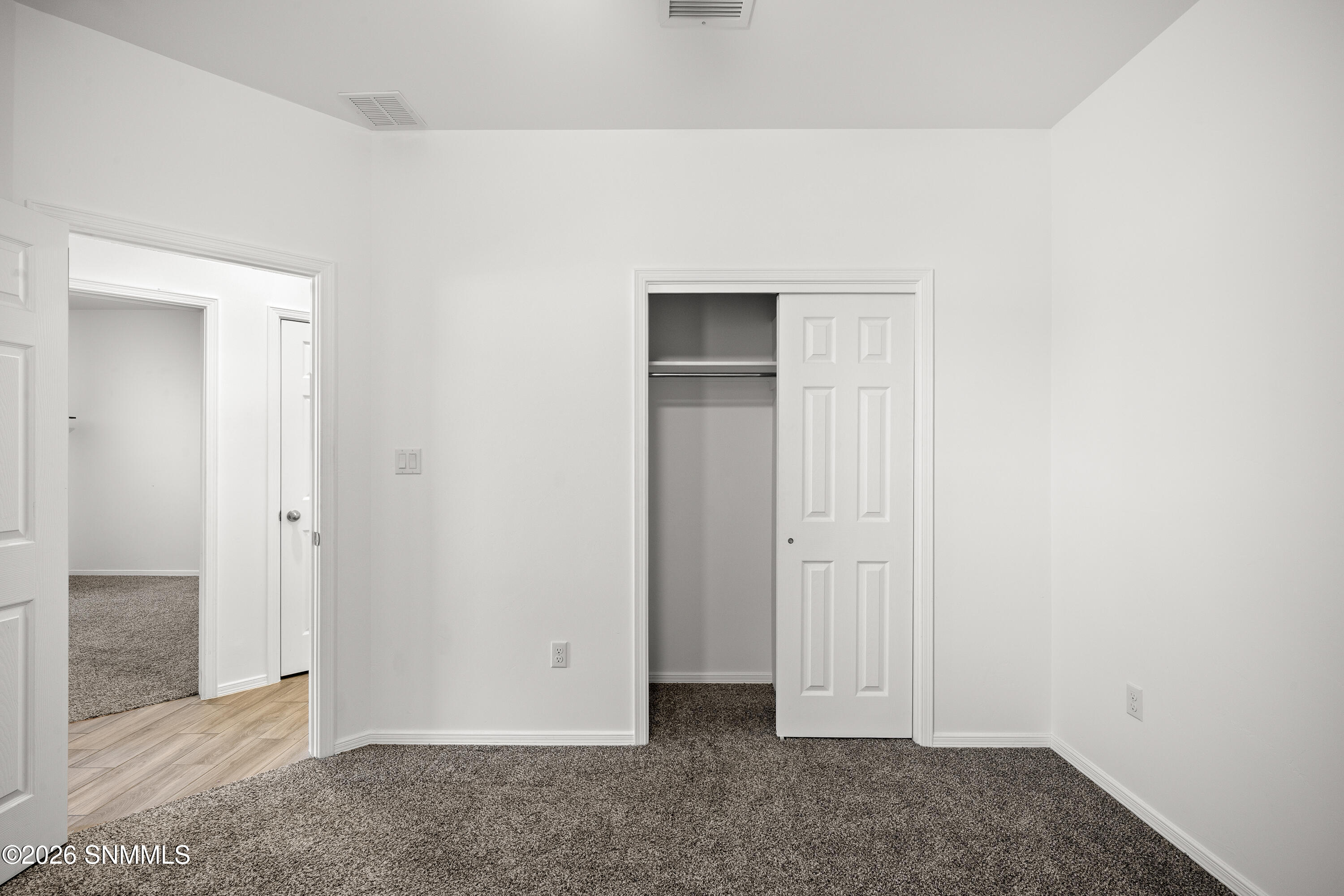 6119-Montgomery-MLS-Camera-Guy-28