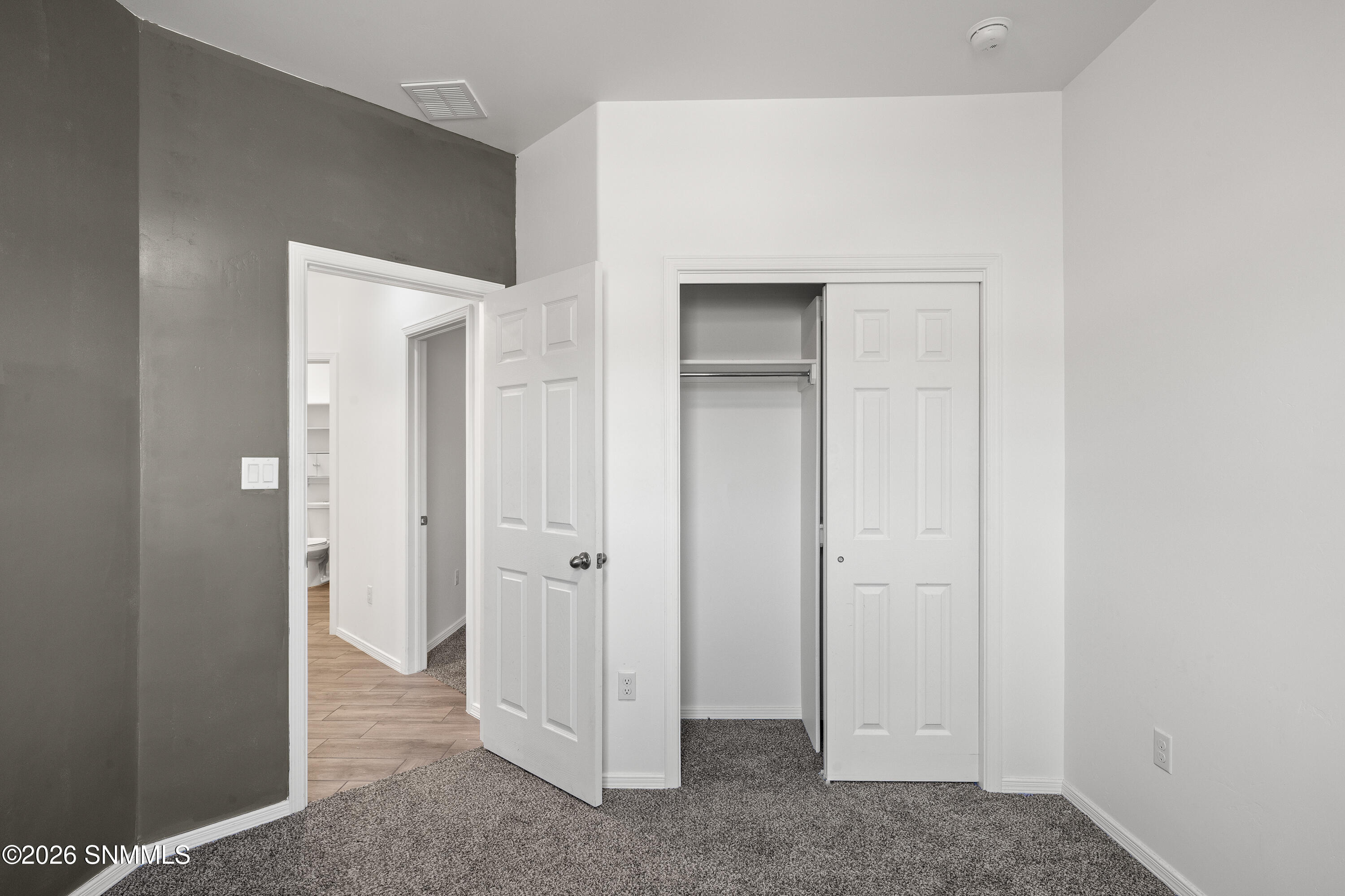 6119-Montgomery-MLS-Camera-Guy-32