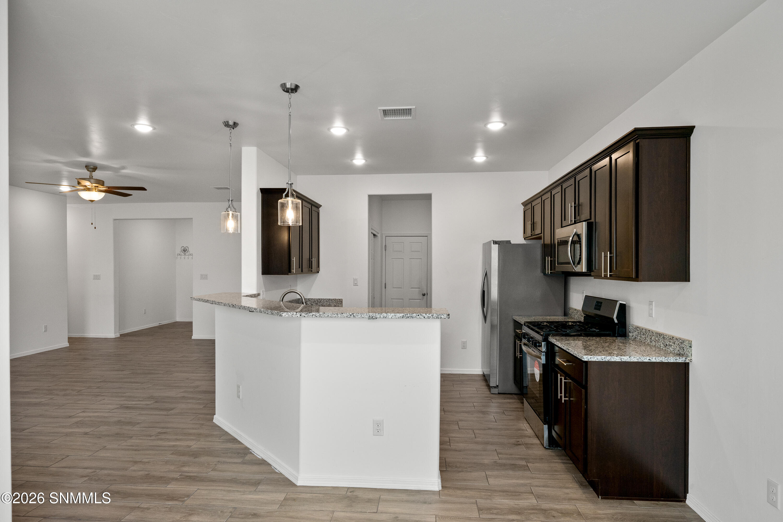 6119-Montgomery-MLS-Camera-Guy-9