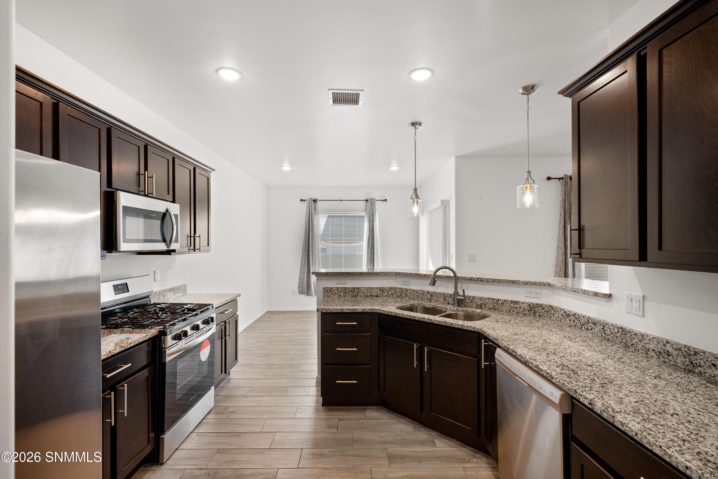 6119-Montgomery-MLS-Camera-Guy-13